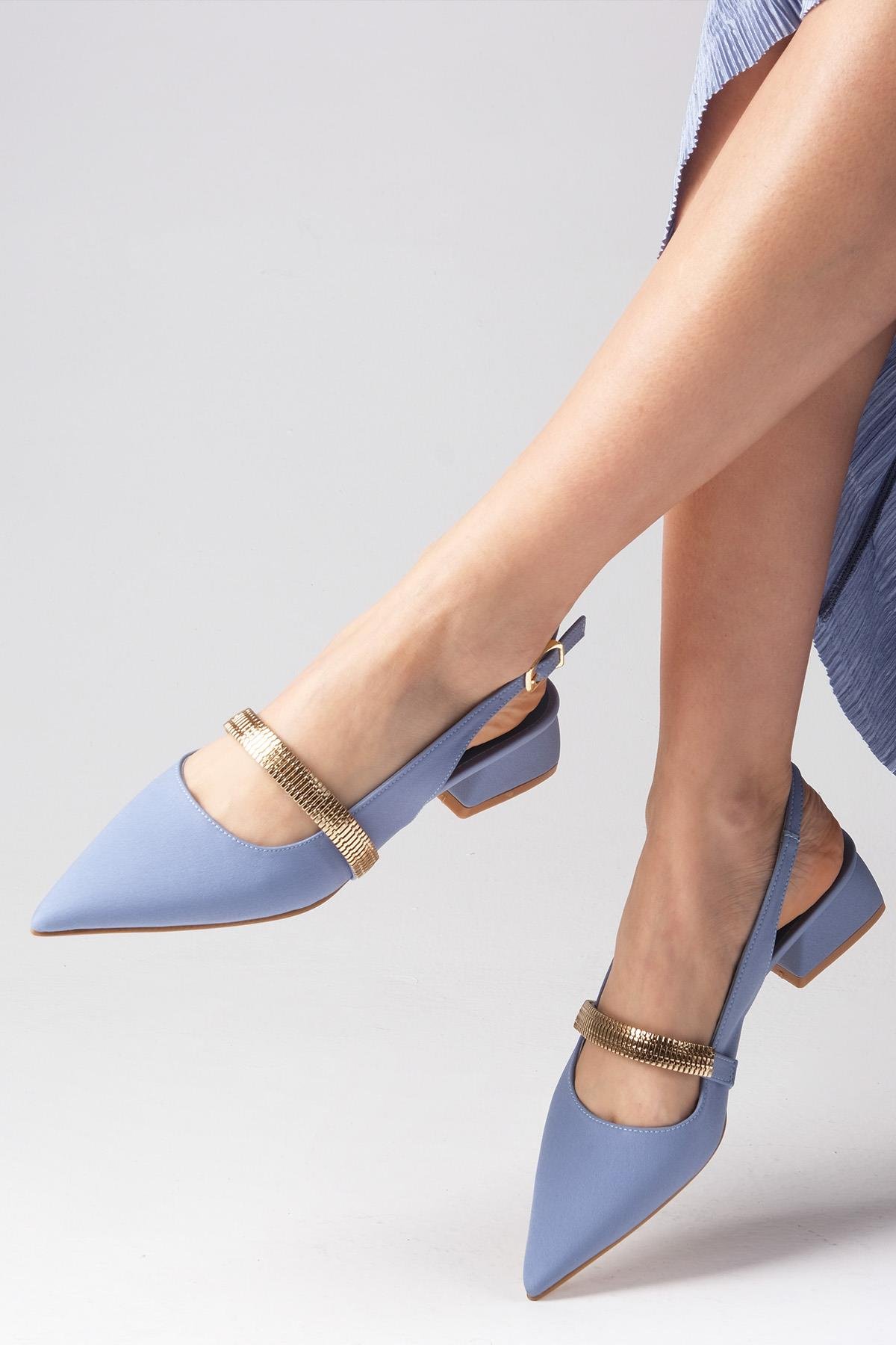 Laura Mavi Renk Kısa Topuklu Ayakkabı-Low Heels-Mio Gusto-01446BUK