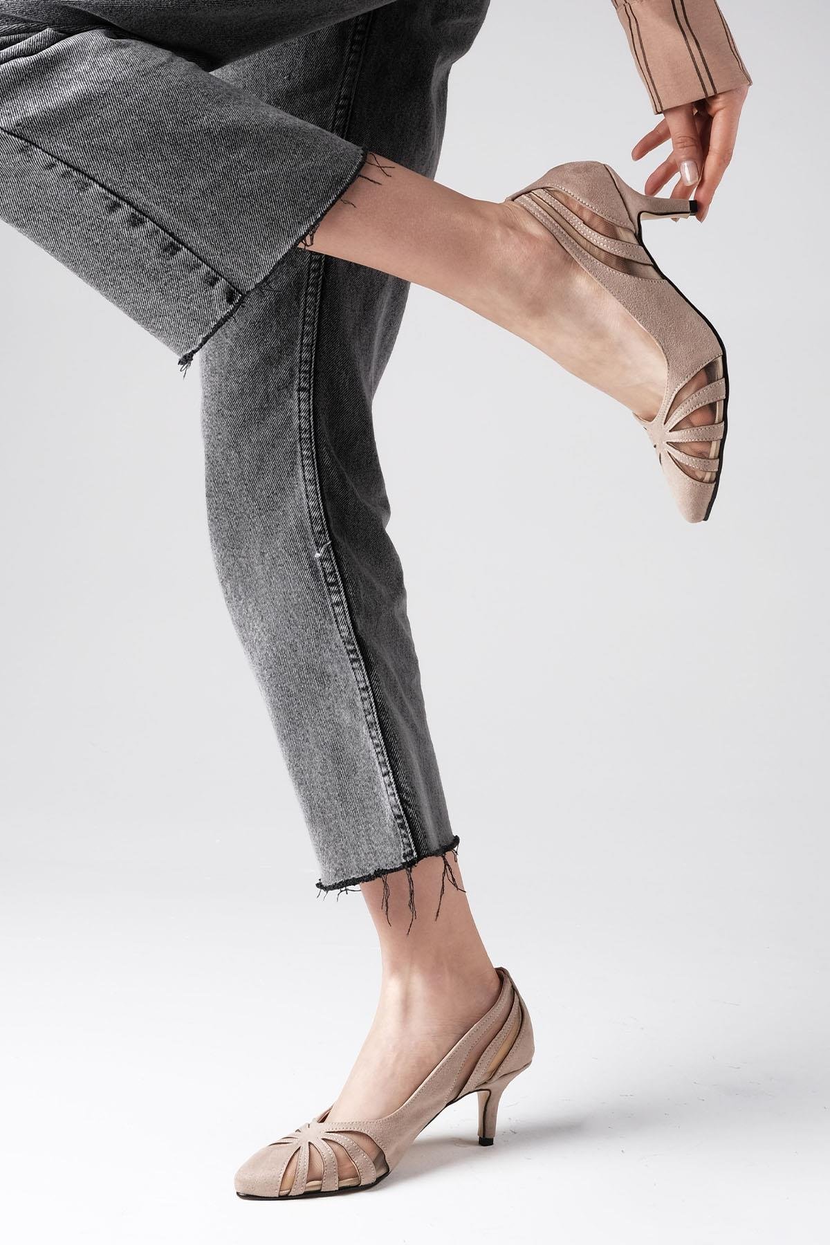 Liana Bej Renk Kısa Topuklu Ayakkabı-Kısa Topuklu-Mio Gusto-02249BES