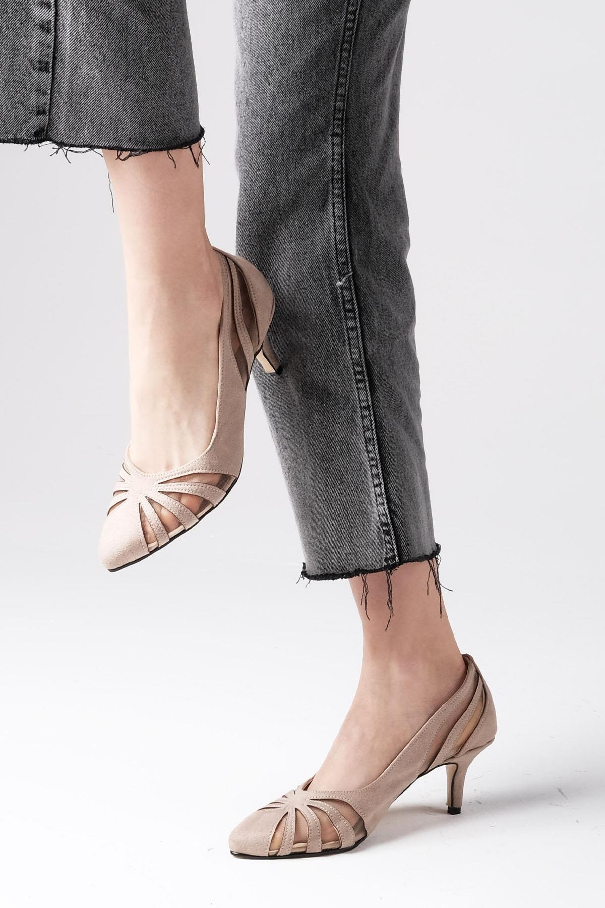 Liana Bej Renk Kısa Topuklu Ayakkabı-Kısa Topuklu-Mio Gusto-02249BES