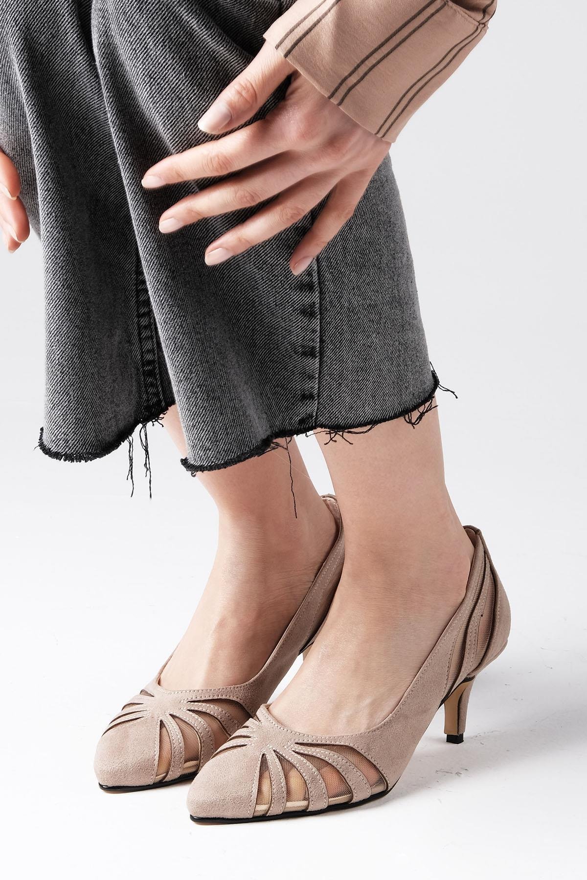 Liana Bej Renk Kısa Topuklu Ayakkabı-Kısa Topuklu-Mio Gusto-02249BES