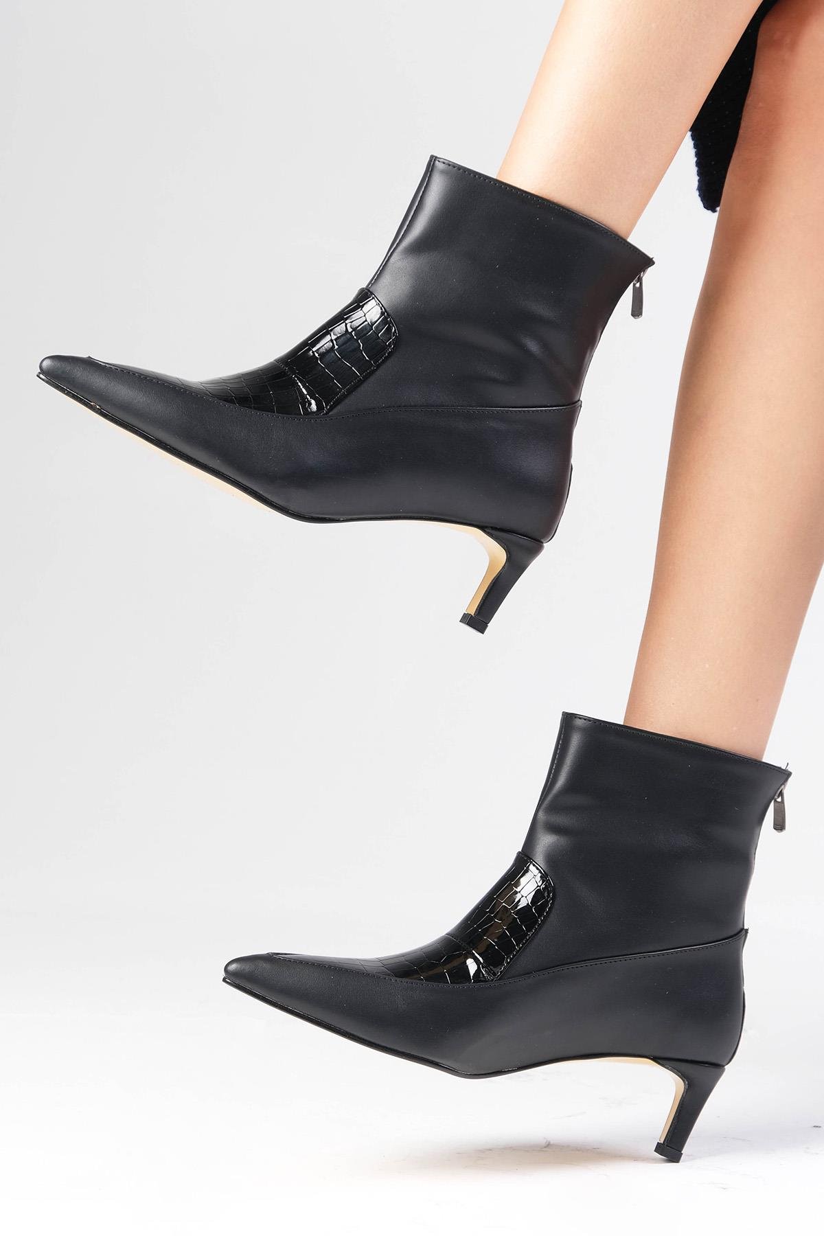 Lisette Siyah Renk Kısa Topuklu Bot-İnce Topuk-Mio Gusto-02330BLC