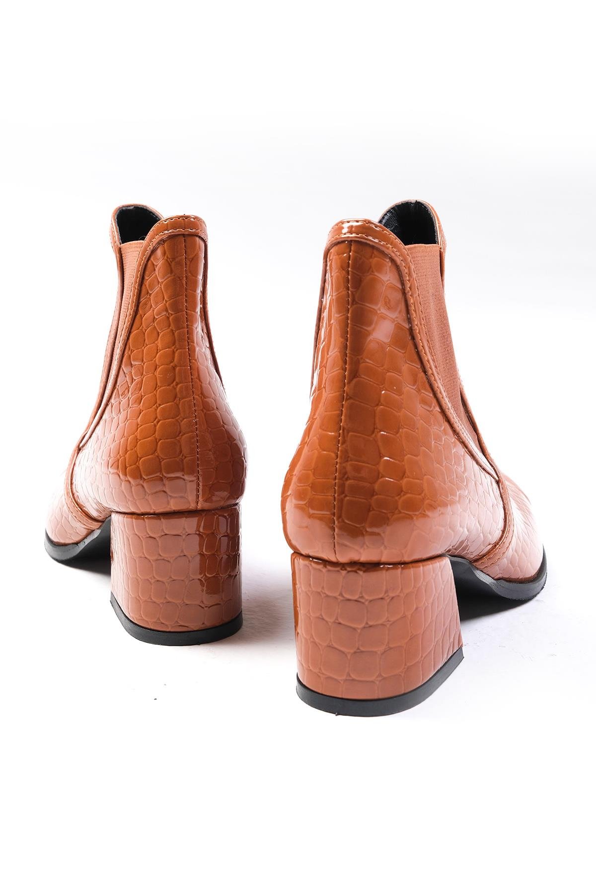 Maggie Taba Renk Krokodil Desenli Bot-Kalın Topuk-Mio Gusto-01432TAV