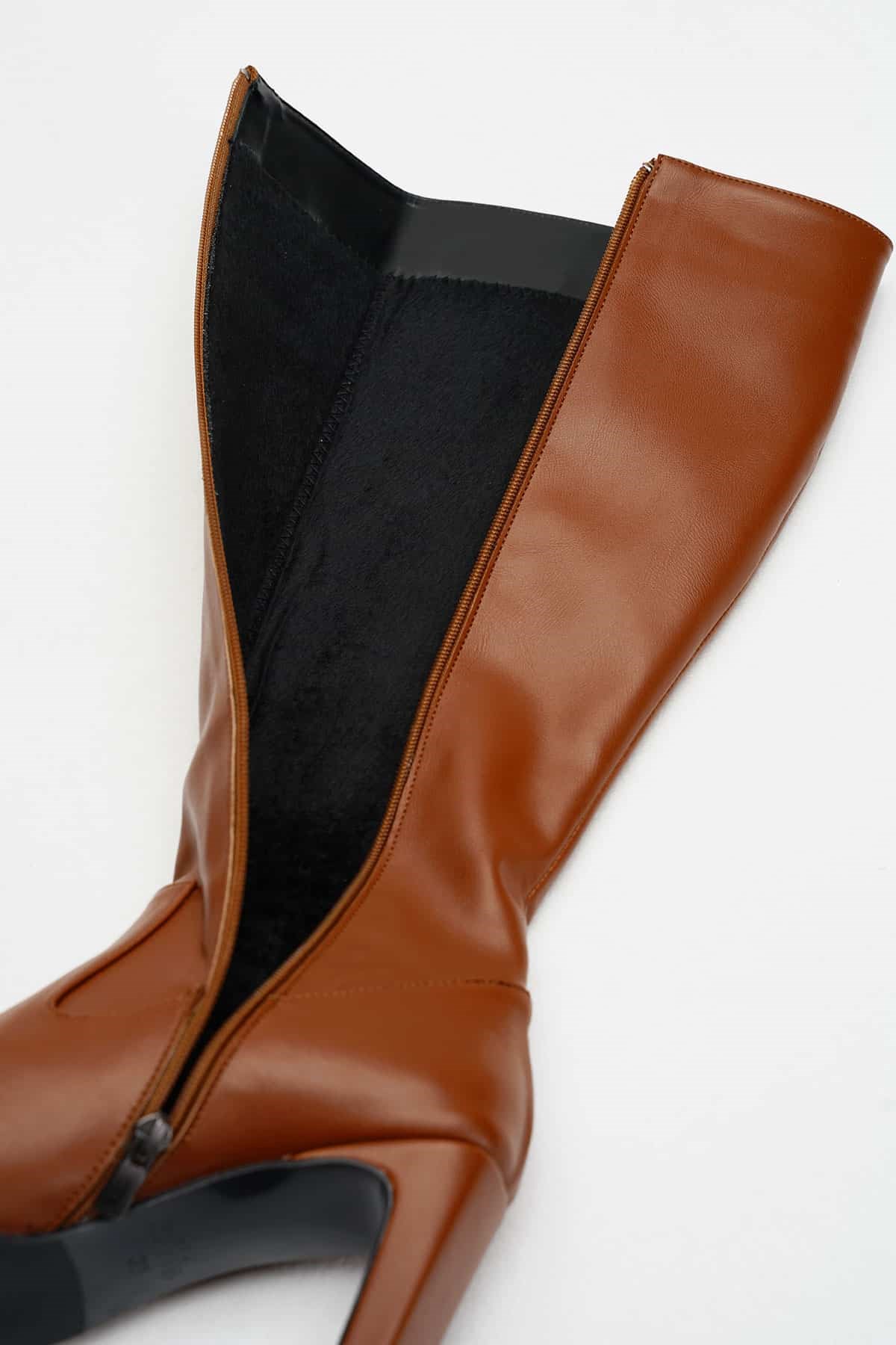 Mariana Taba Küt Burunlu Topuklu Çizme-Сапоги-Mio Gusto-02189TAC