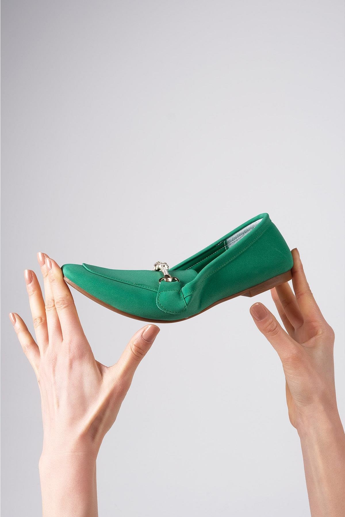 Marisol Yeşil Renk Loafer-DÜZ AYAKKABI-Mio Gusto-05614GNC