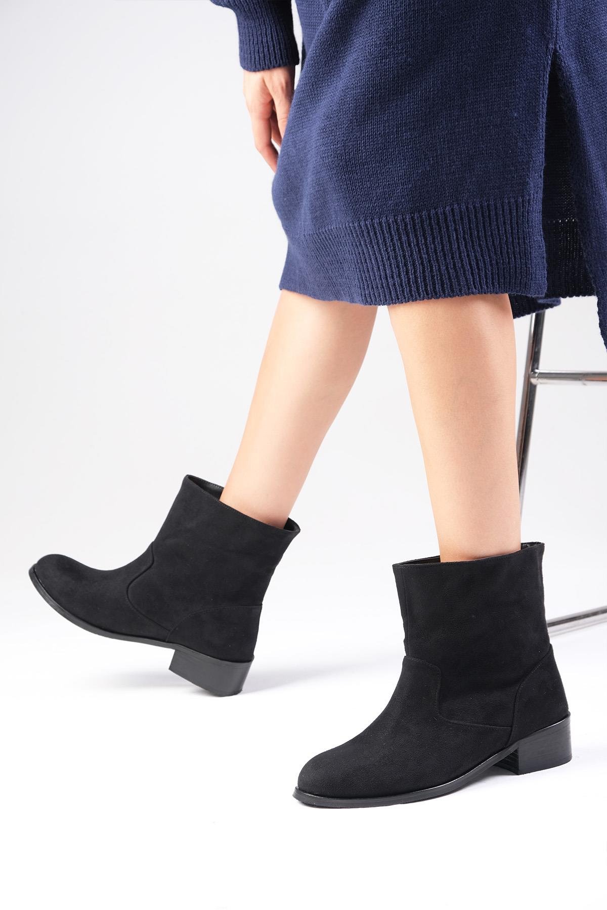 Marnie Siyah Renk Süet Fermuarsız Bot-Topuksuz-Mio Gusto-2322BLS