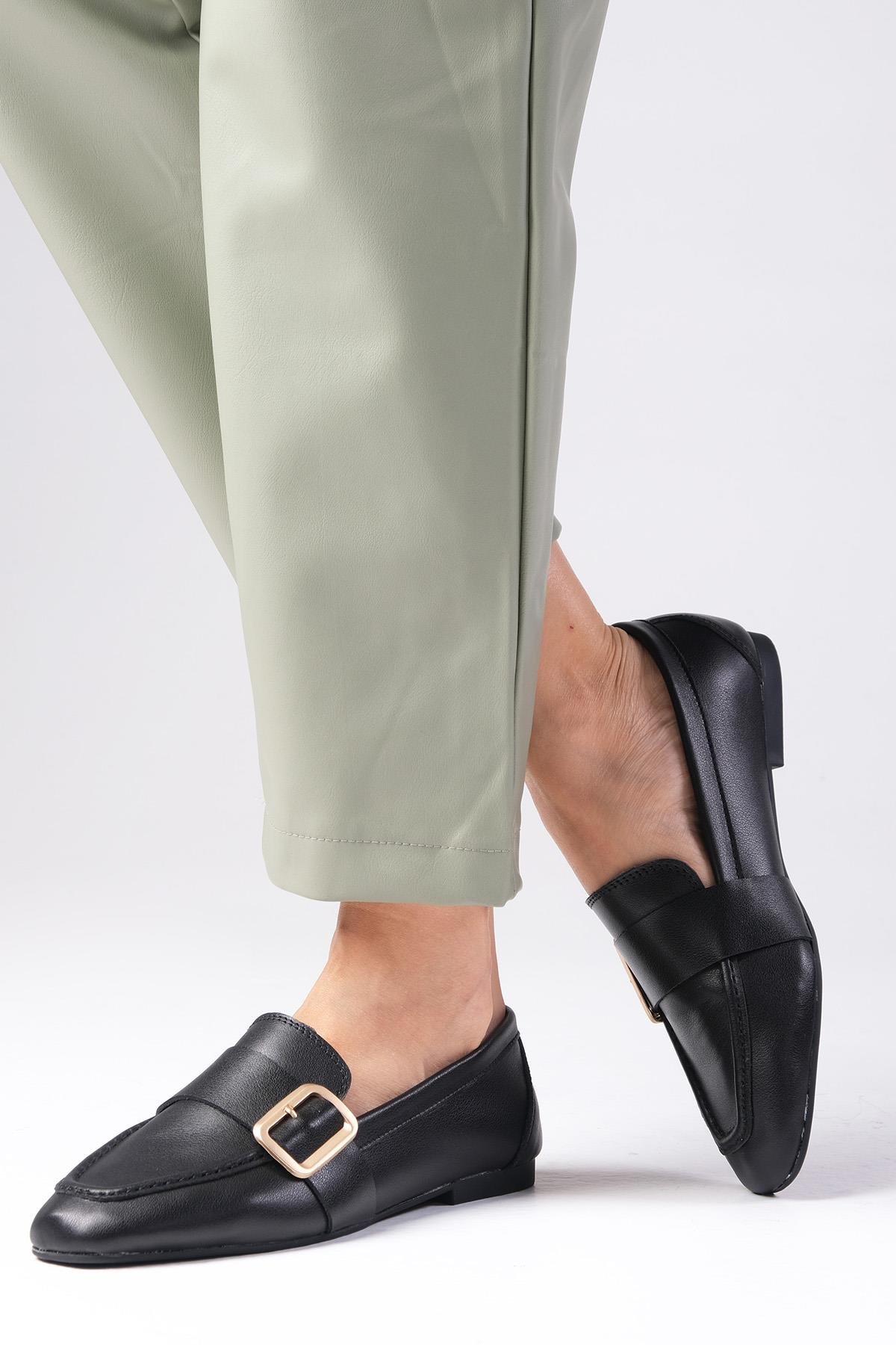 Martina Hakiki Deri Siyah Renk Loafer-DÜZ AYAKKABI-Mio Gusto-01560BLC