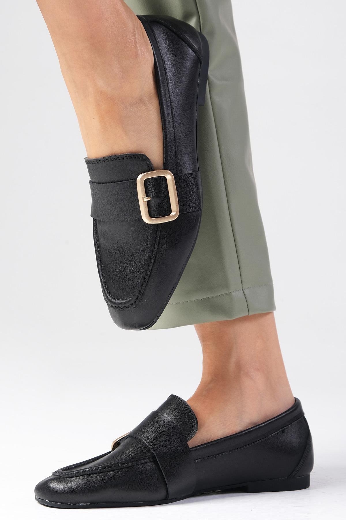 Martina Hakiki Deri Siyah Renk Loafer-DÜZ AYAKKABI-Mio Gusto-01560BLC