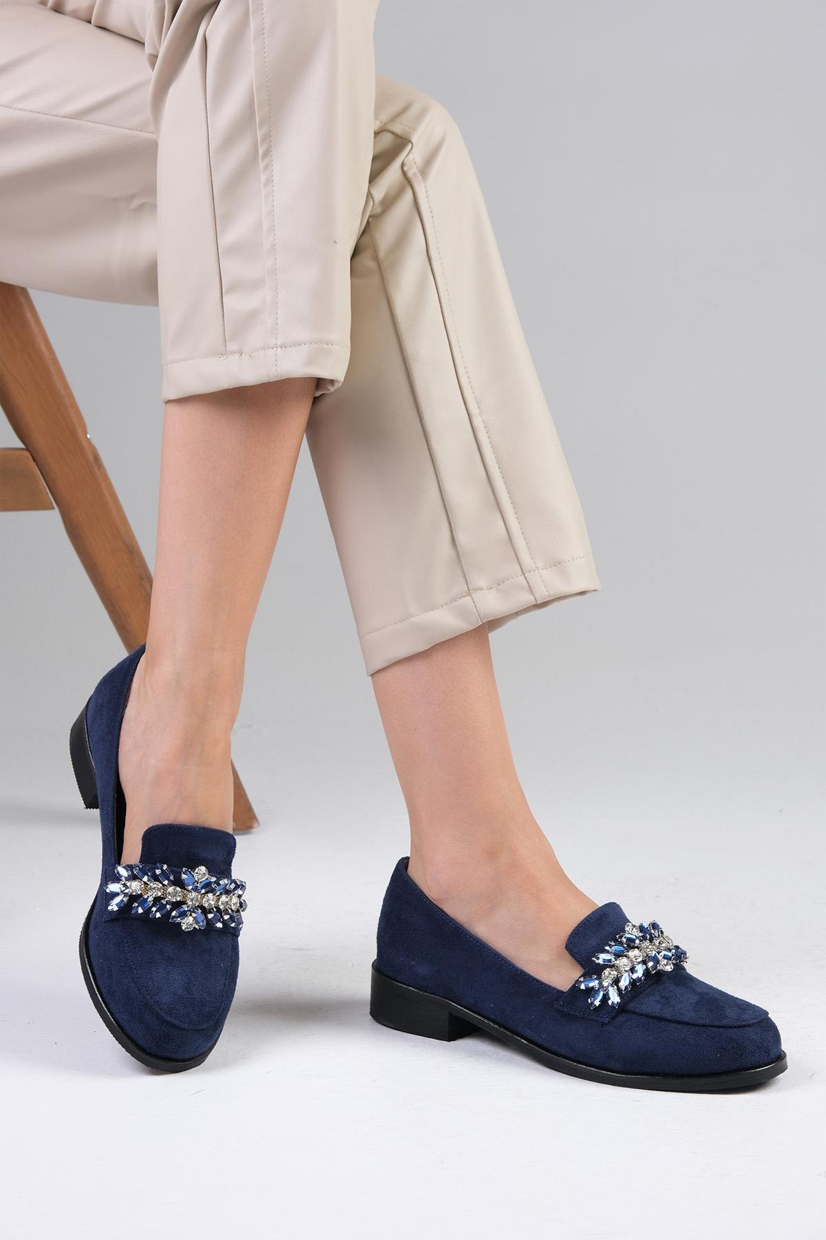 Matilda Lacivert Renk Süet Taşlı Oxford Ayakkabı-DÜZ AYAKKABI-Mio Gusto-02128DBS