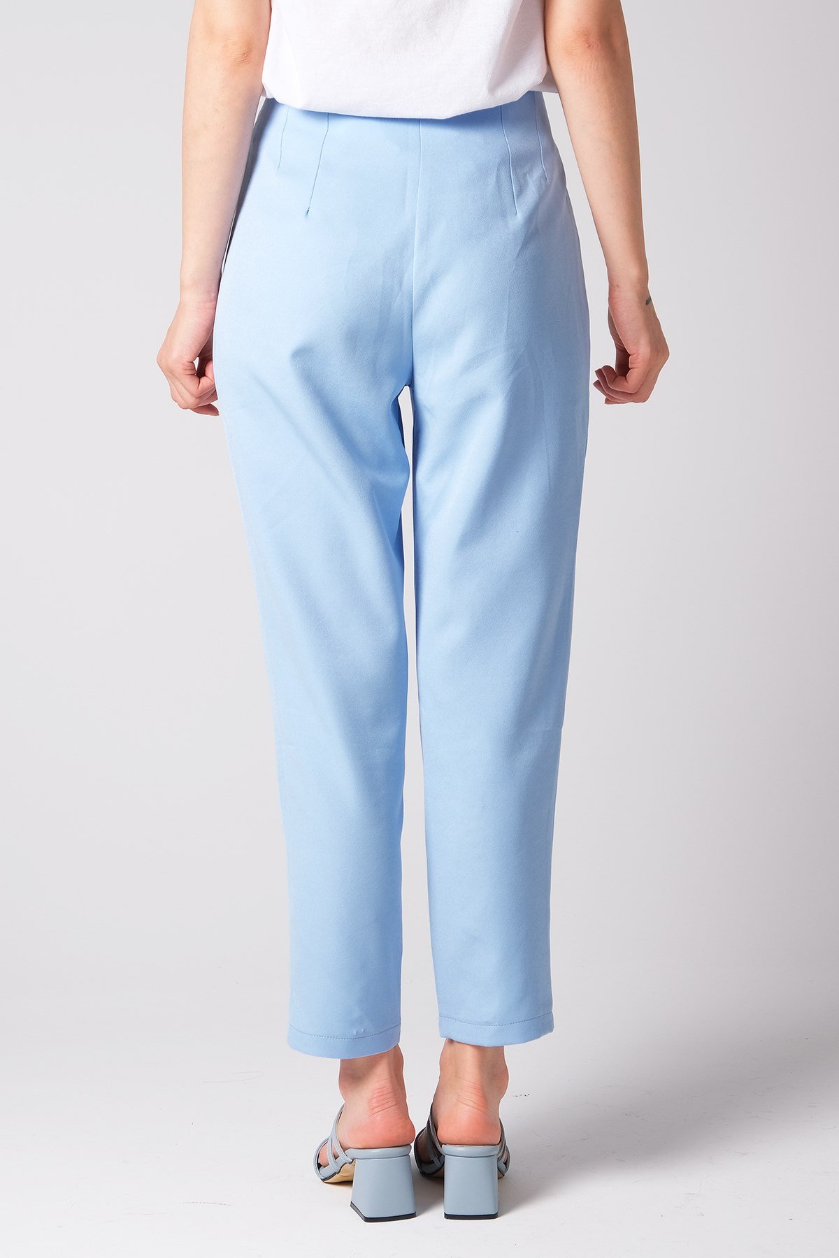Mavi Renk Düz Paça Kumaş Pantalon-Pantolon-Mio Gusto-G0027BUK