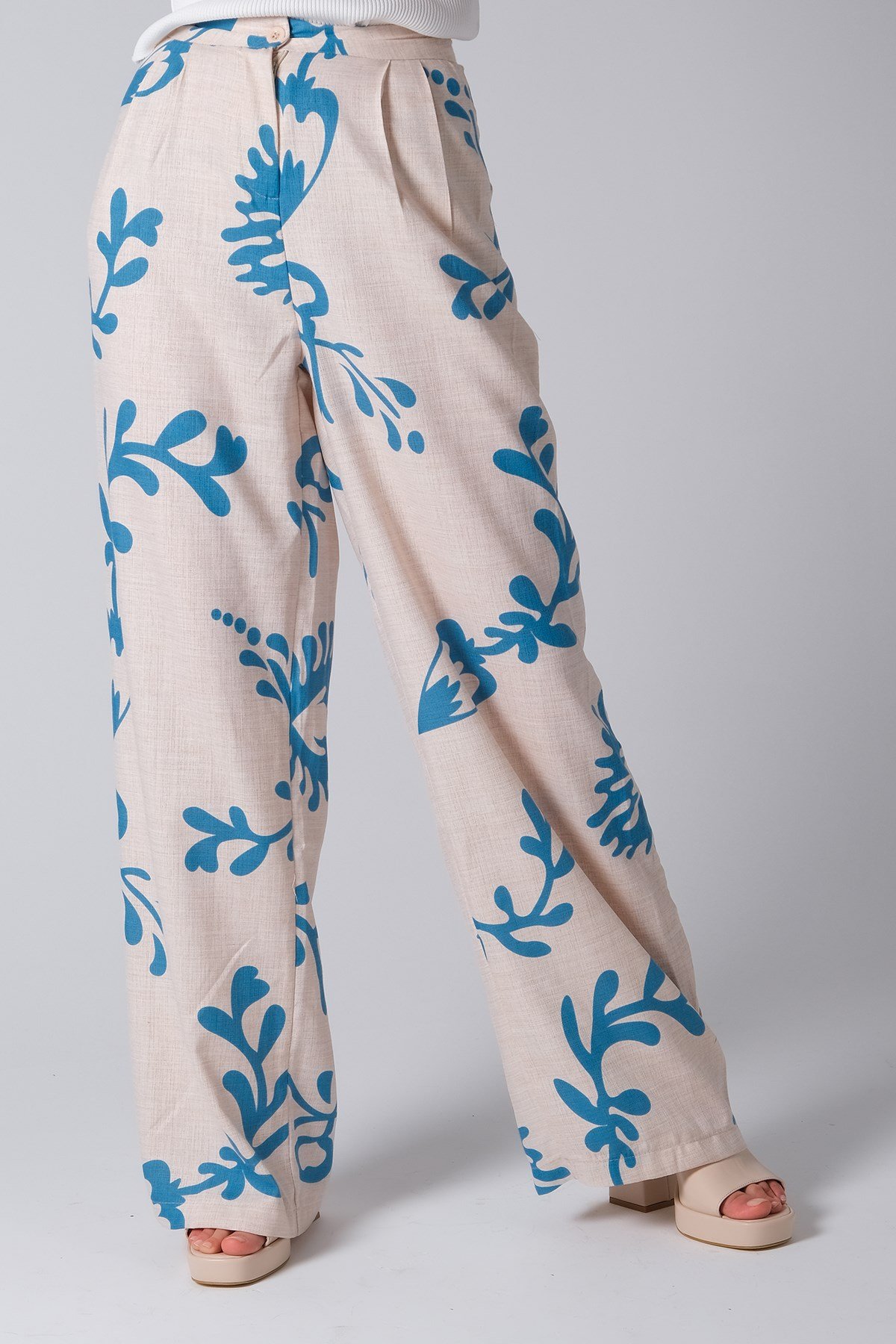 Mavi Renk Kadın Bol Paça Pantalon-Pantolon-Mio Gusto-G0025BUK