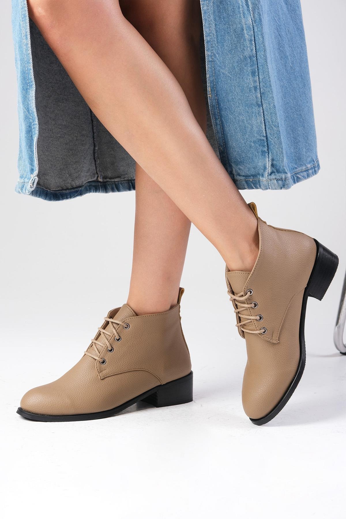 Meera Vizon Renk Bağcıklı Düz Bot-Topuksuz-Mio Gusto-02317MIC