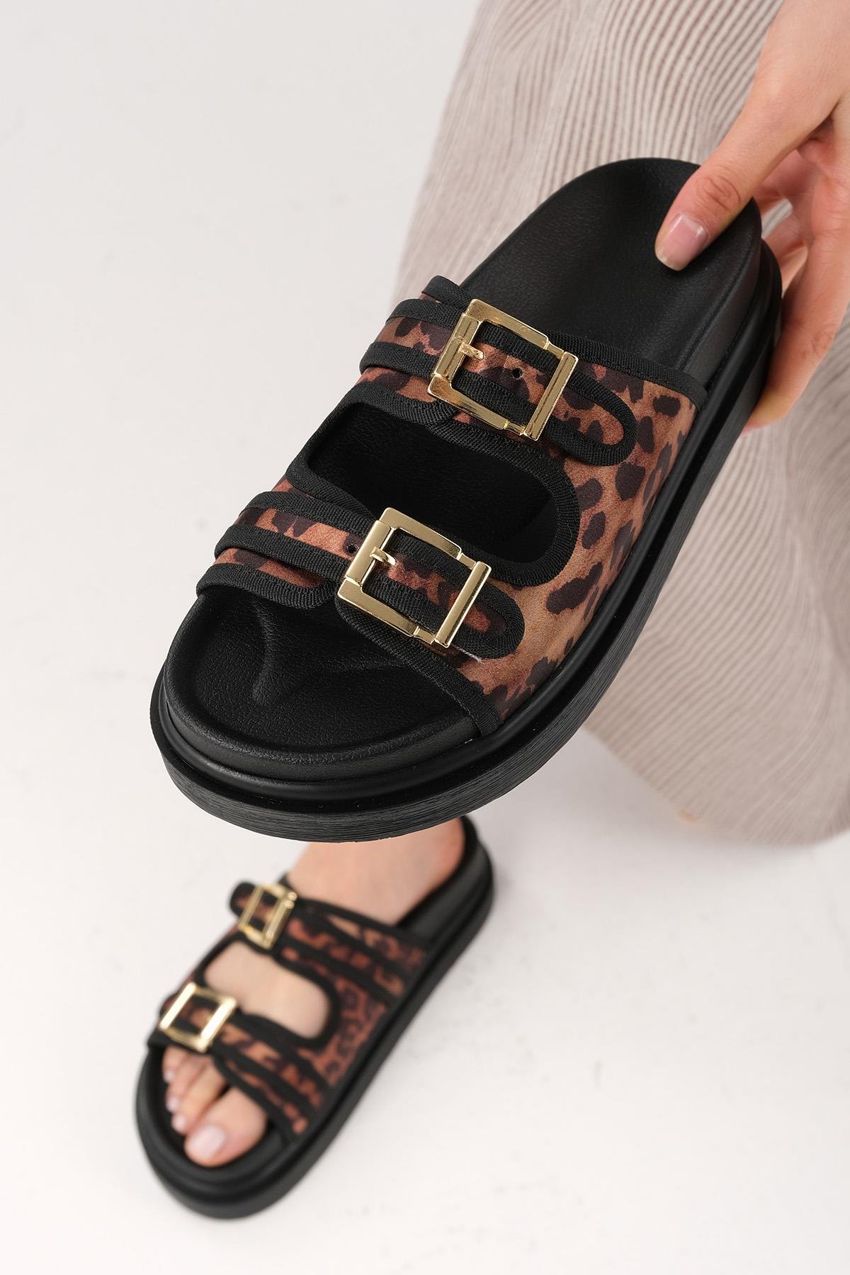 Mio Gusto Adara Leopar Desenli Çift Tokalı Kadın Terlik Modelleri