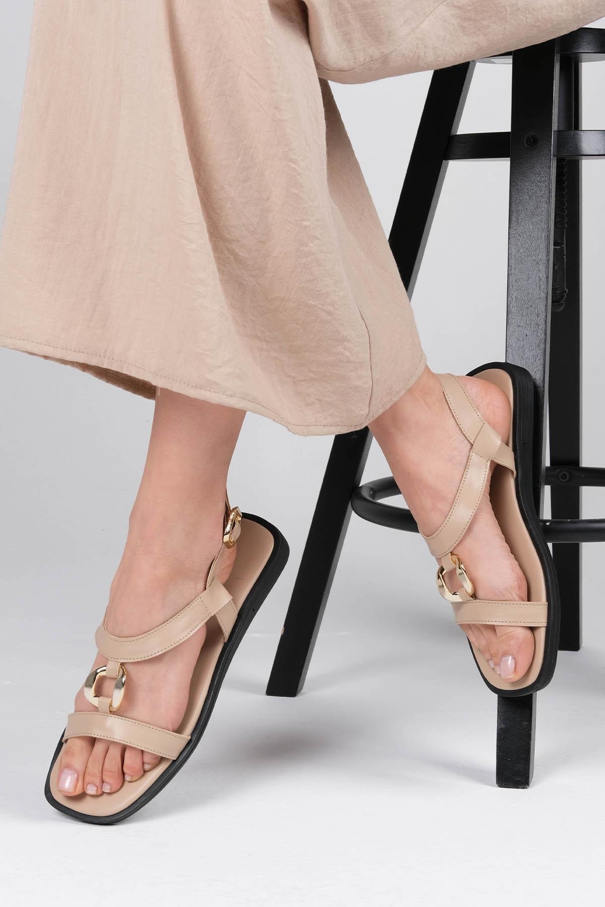 Mio Gusto Agnes Ten Renk Metal Aksesuarlı Kadın Sandalet Modelleri