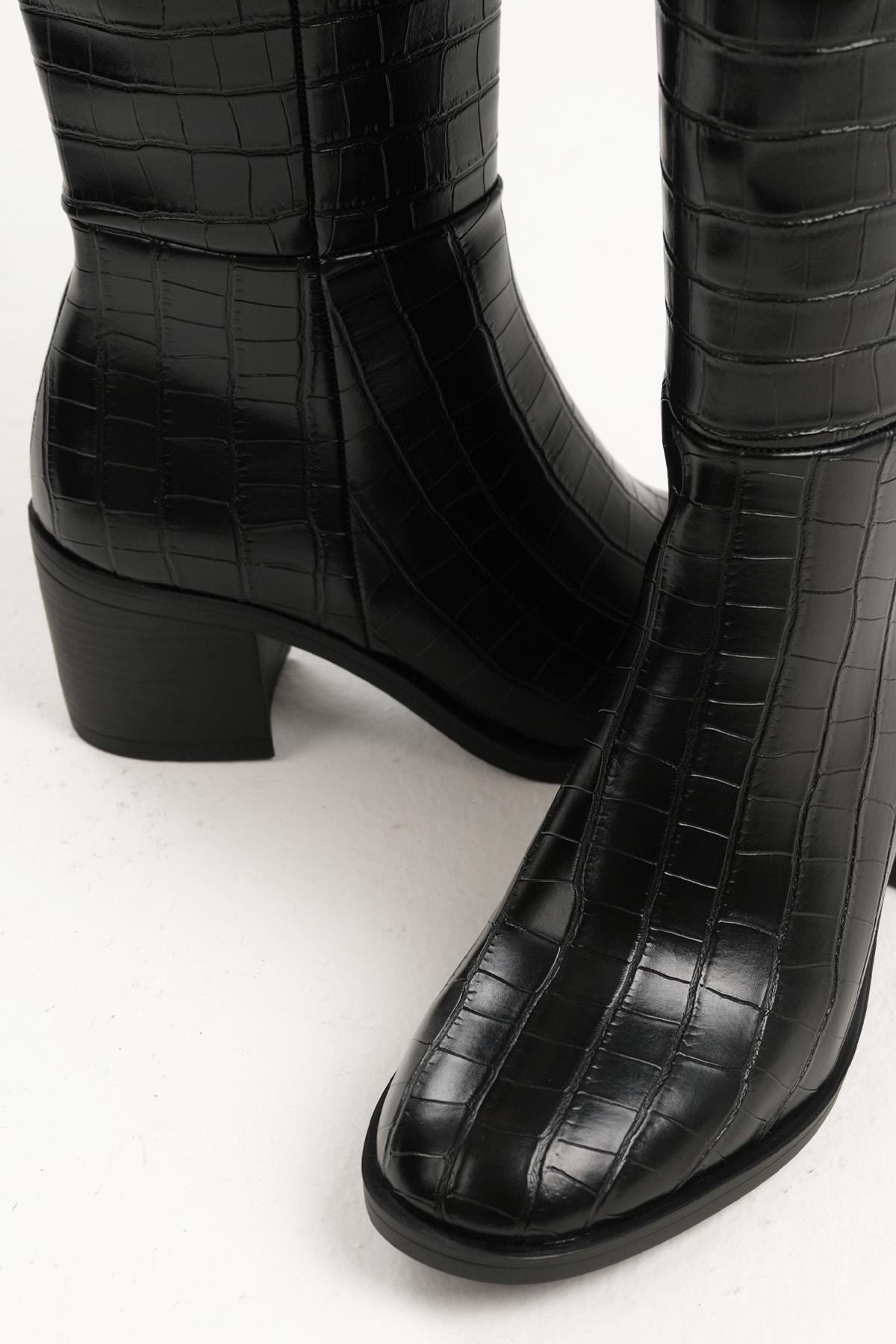 Mio Gusto Bej Renk Fermuarlı Kalın Topuklu Çizme Kadın Ayakkabı Modelleri