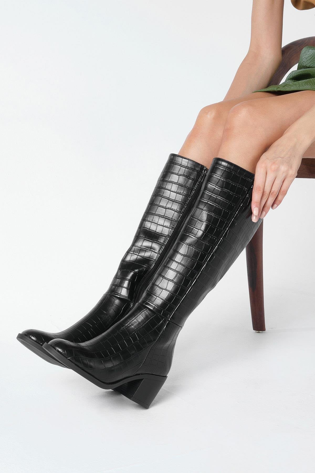 Mio Gusto Bej Renk Fermuarlı Kalın Topuklu Çizme Kadın Ayakkabı Modelleri