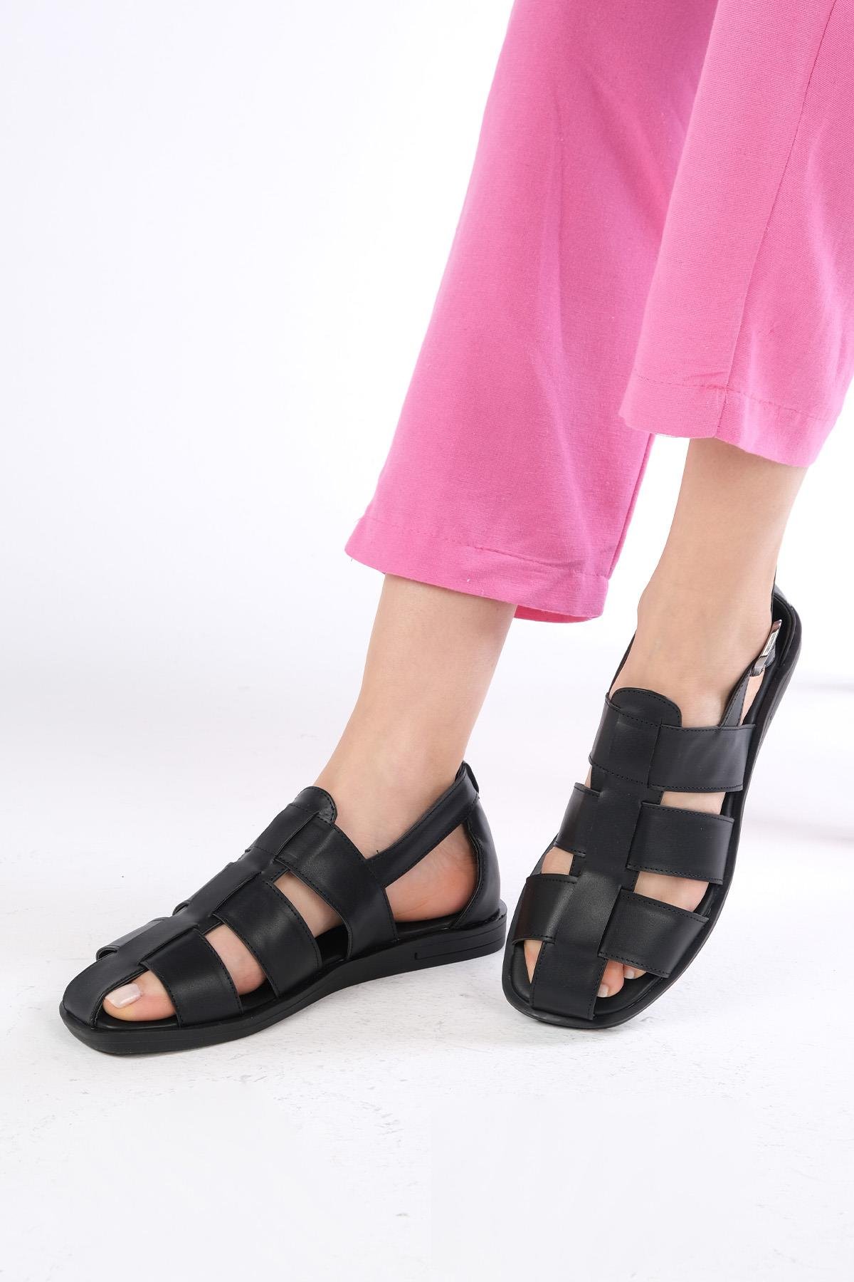 Mio Gusto Allison Siyah Renk Düz Kadın Sandalet Modelleri