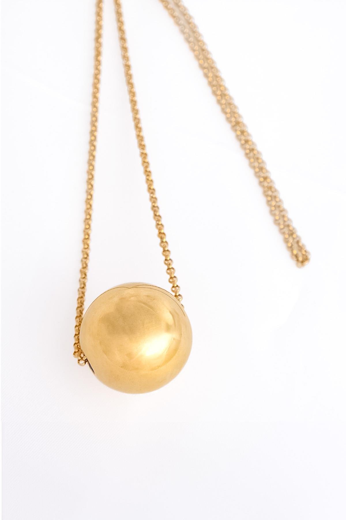 Mio Gusto Altın Renk Parlak Top Kadın Kolye Modelleri