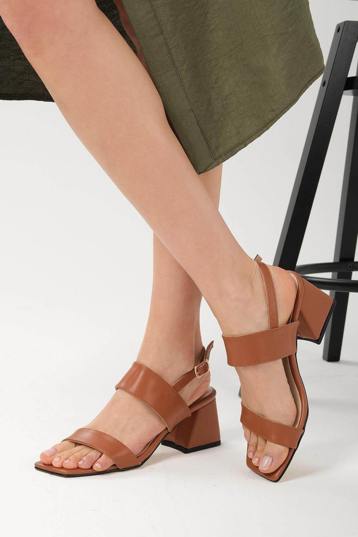 Mio Gusto Verena Taba Renk  Topuklu Kadın Sandalet Modelleri