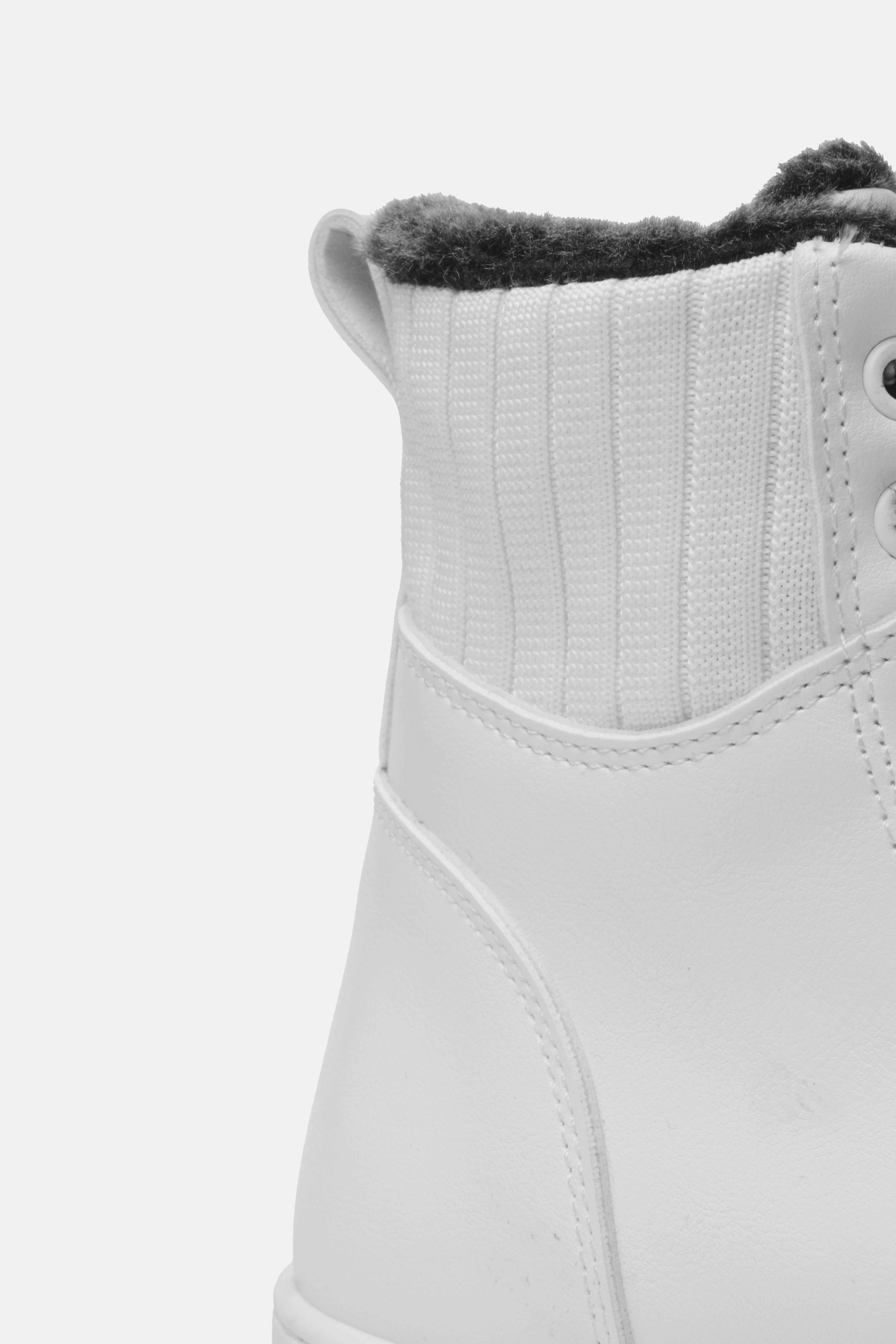 Mio Gusto Siyah Renk Bağcıklı Postal Bot