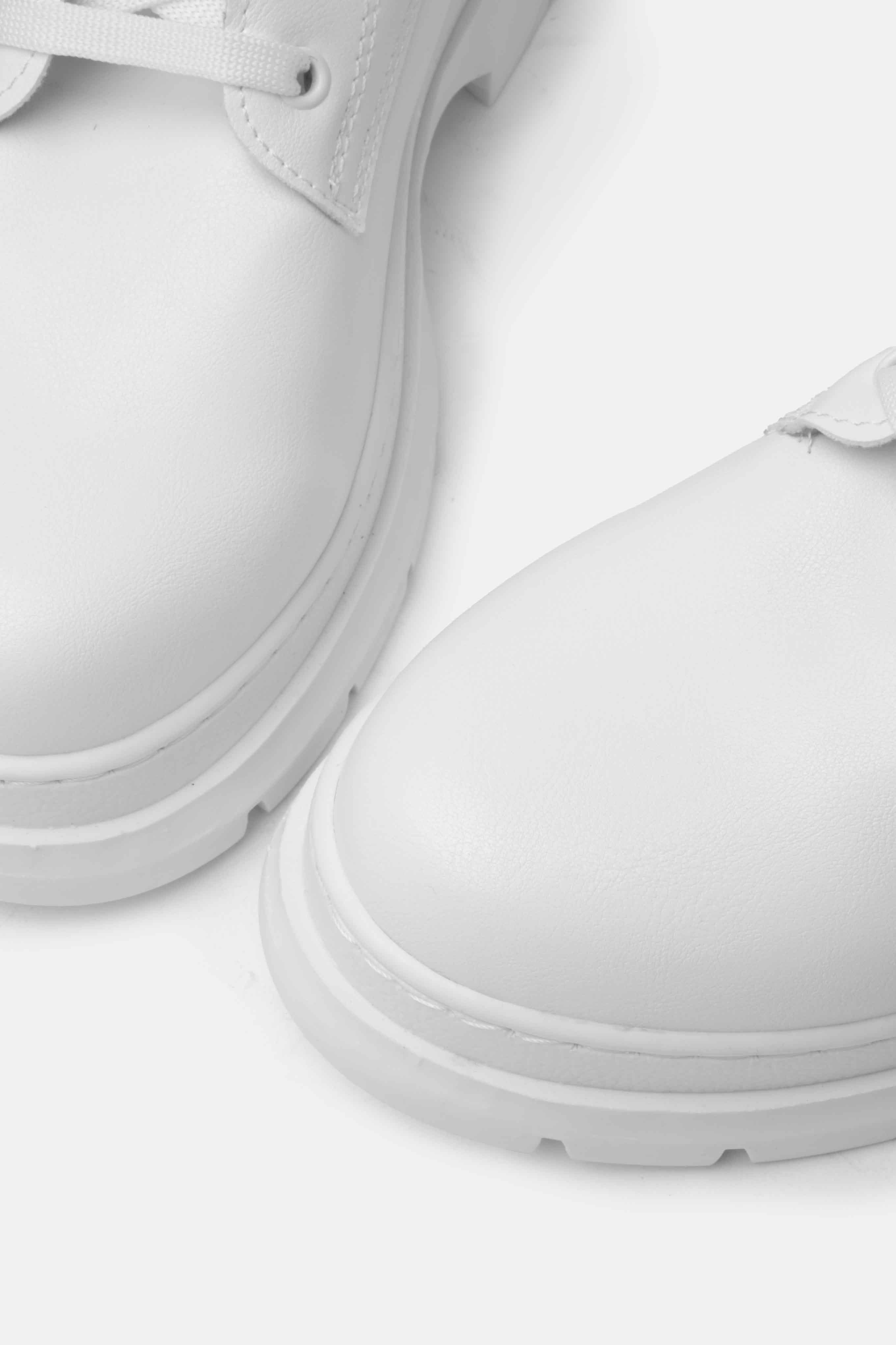 Mio Gusto Siyah Renk Bağcıklı ve Fermuarlı Uzun Postal Bot