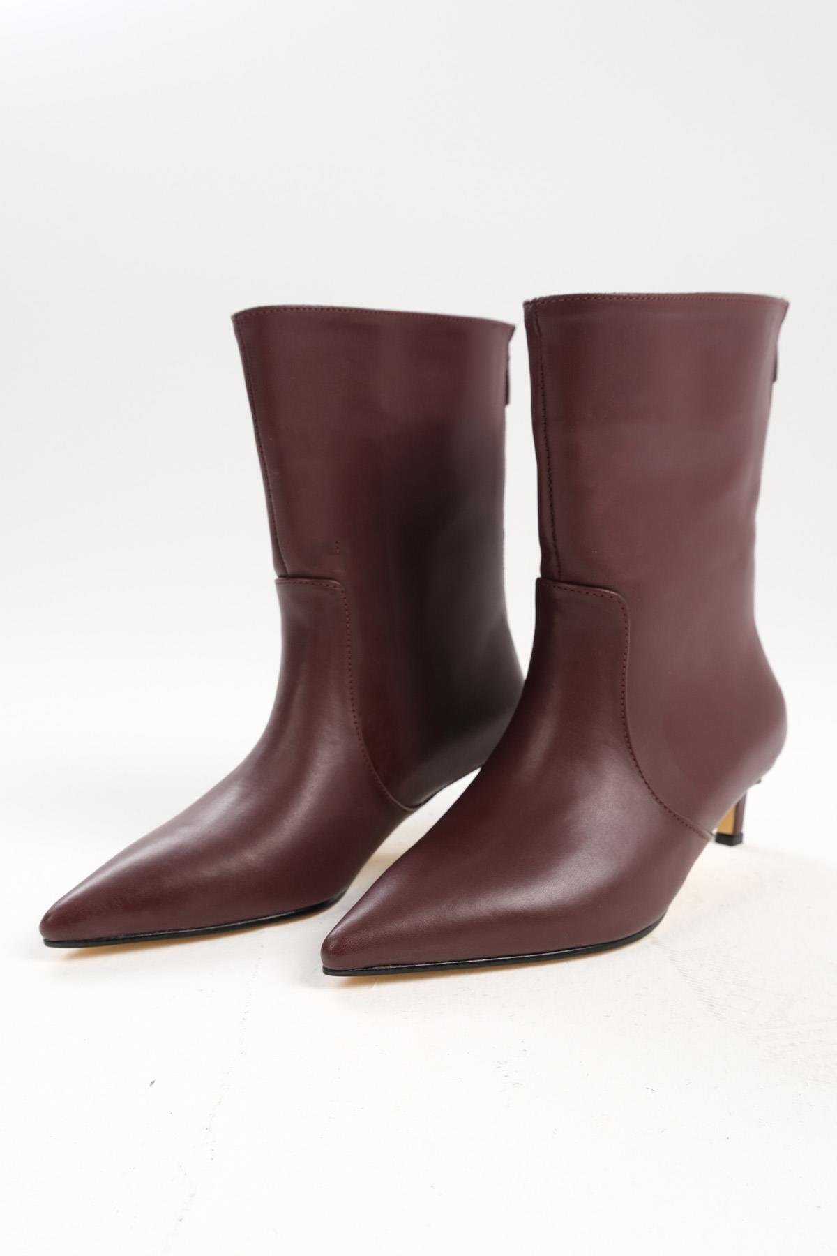 Mio Gusto Siyah Kadın İnce Topuklu Bot | Şık ve Rahat Bot Modelleri