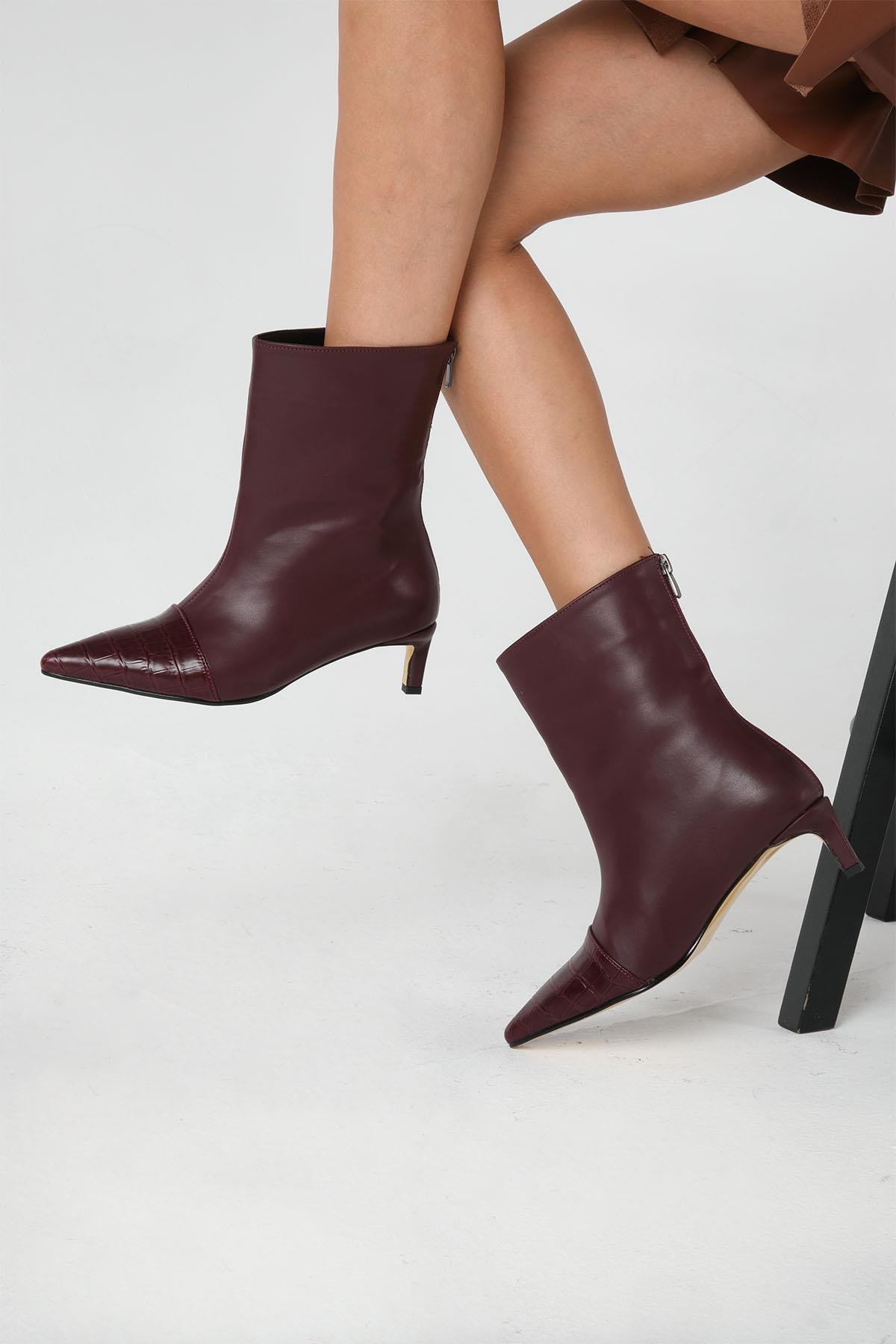 Mio Gusto Bordo Renk Fermuarlı Topuklu Bot