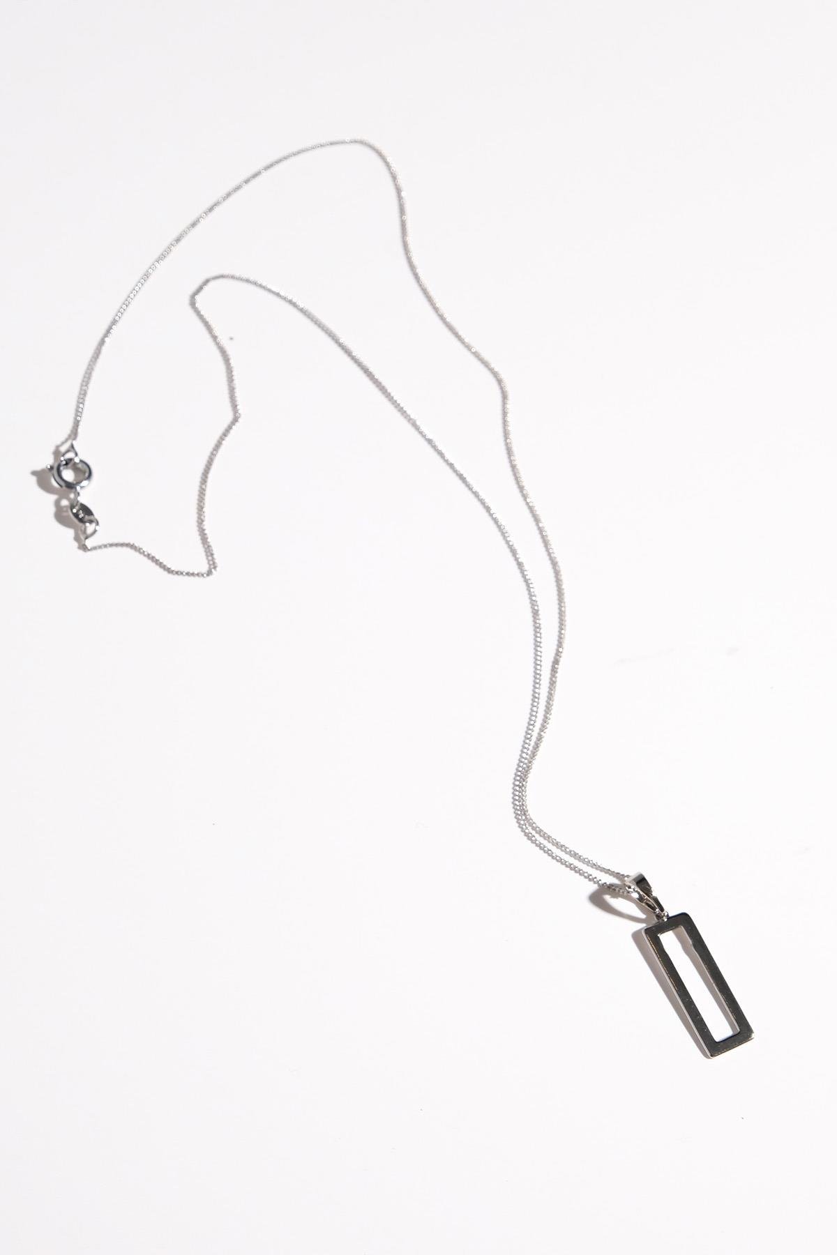 Mio Gusto Gümüş Renk Dikdörtgen Kadın Kolye Modelleri