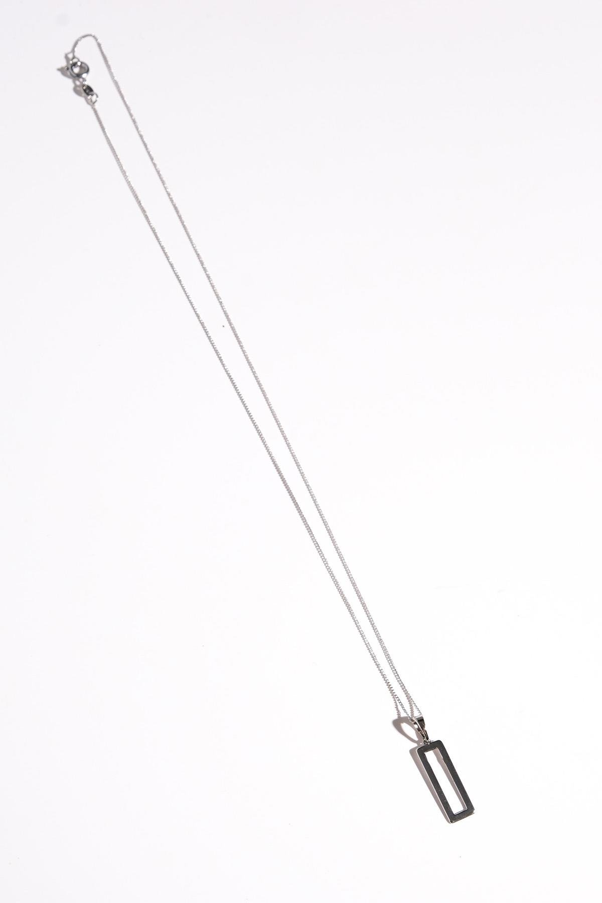 Mio Gusto Gümüş Renk Dikdörtgen Kadın Kolye Modelleri