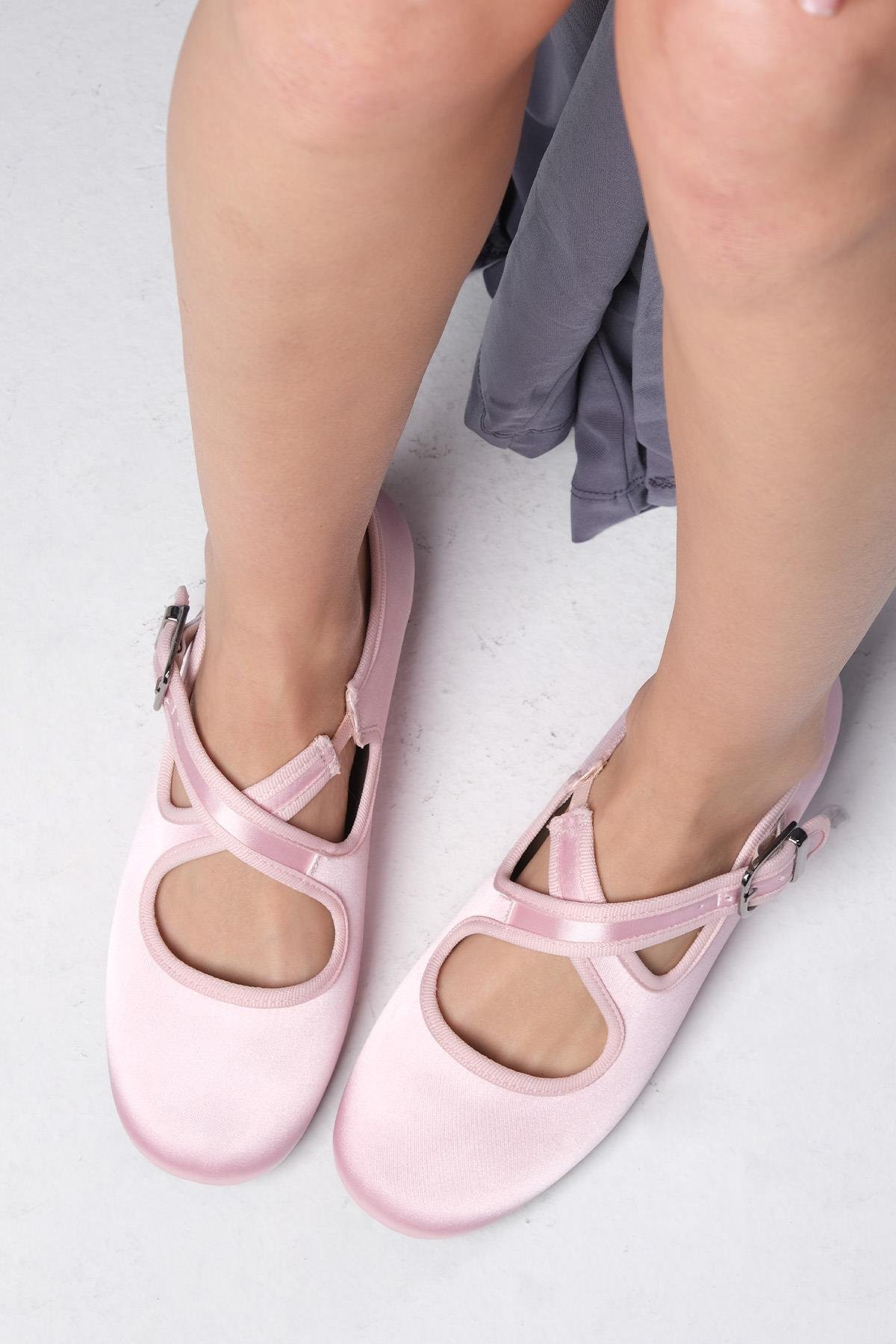 Mio Gusto Lurdes Pudra Renk Çapraz Bantlı Kadın Babet Modelleri