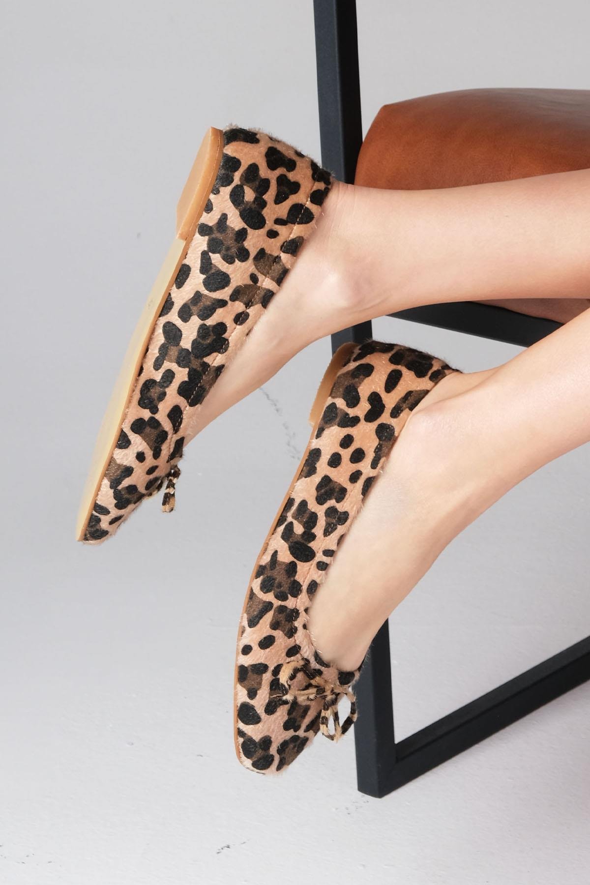 Mio Gusto Nelly Leopar Desenli Fiyonk Aksesuarlı  Babet Kadın Ayakkabı Modelleri