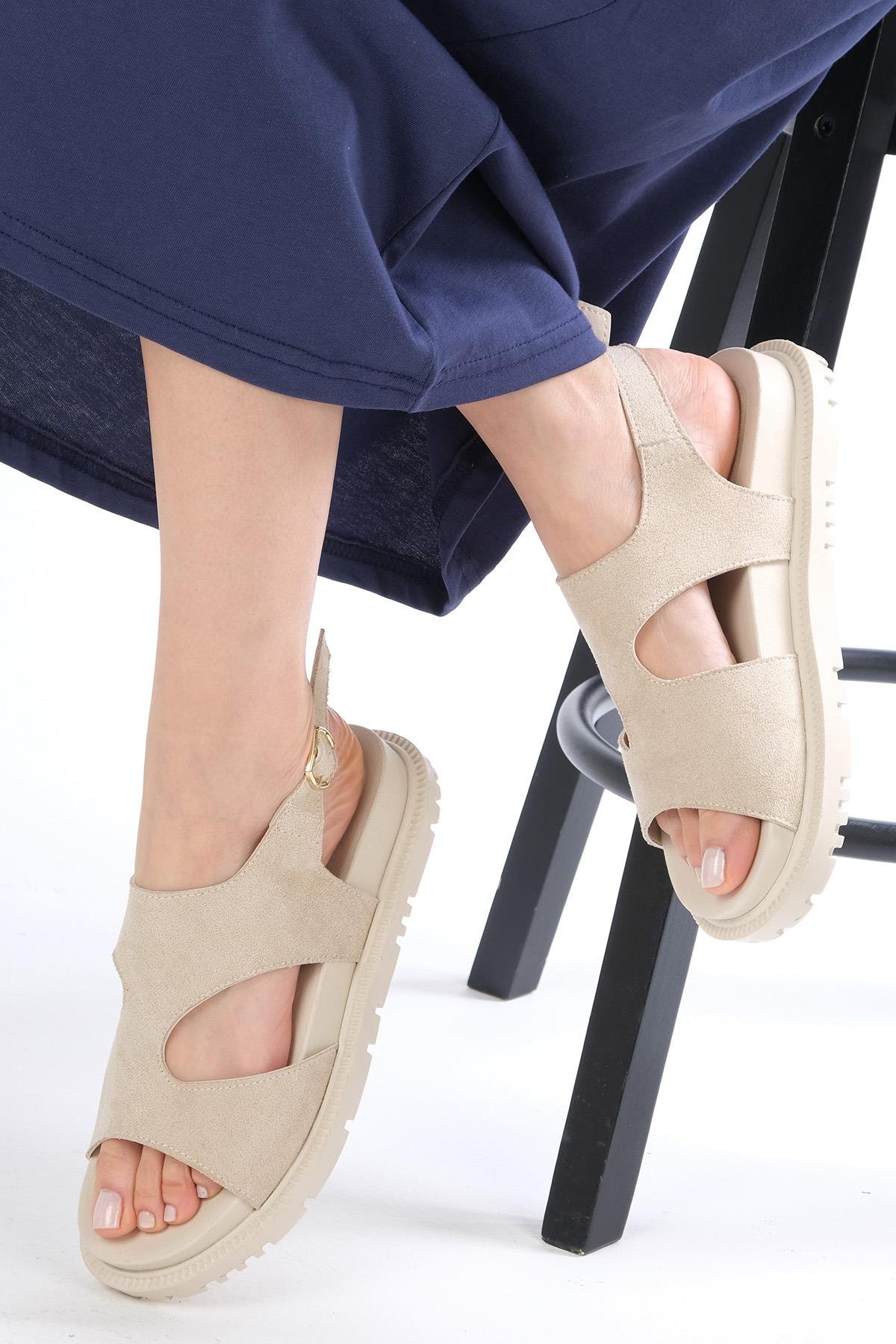 Mio Gusto Reina Bej Renk Asimetrik Kesimli Kadın Sandalet Modelleri