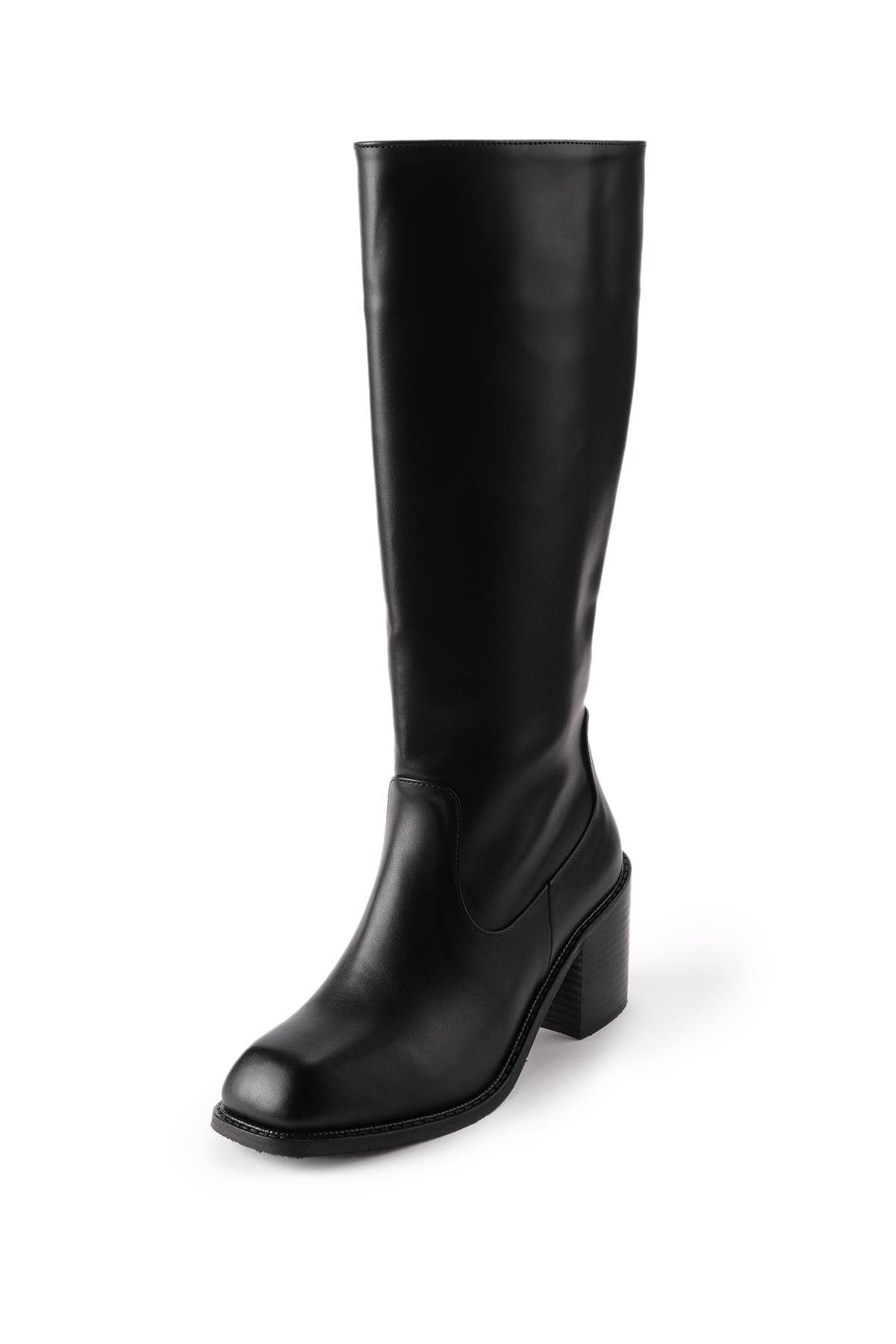 Mio Gusto Siyah Küt Burun Çizme