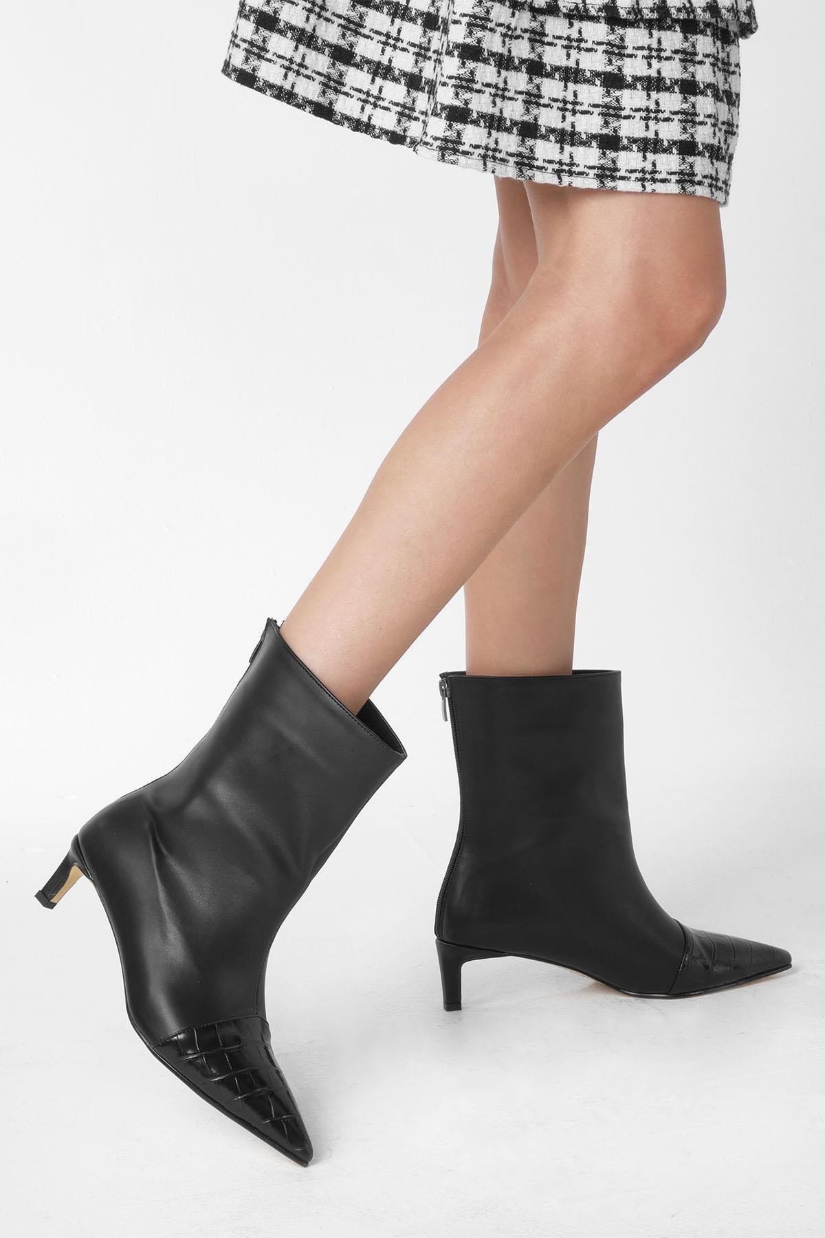 Mio Gusto Bordo Renk Croco Detaylı İnce Topuklu Bot