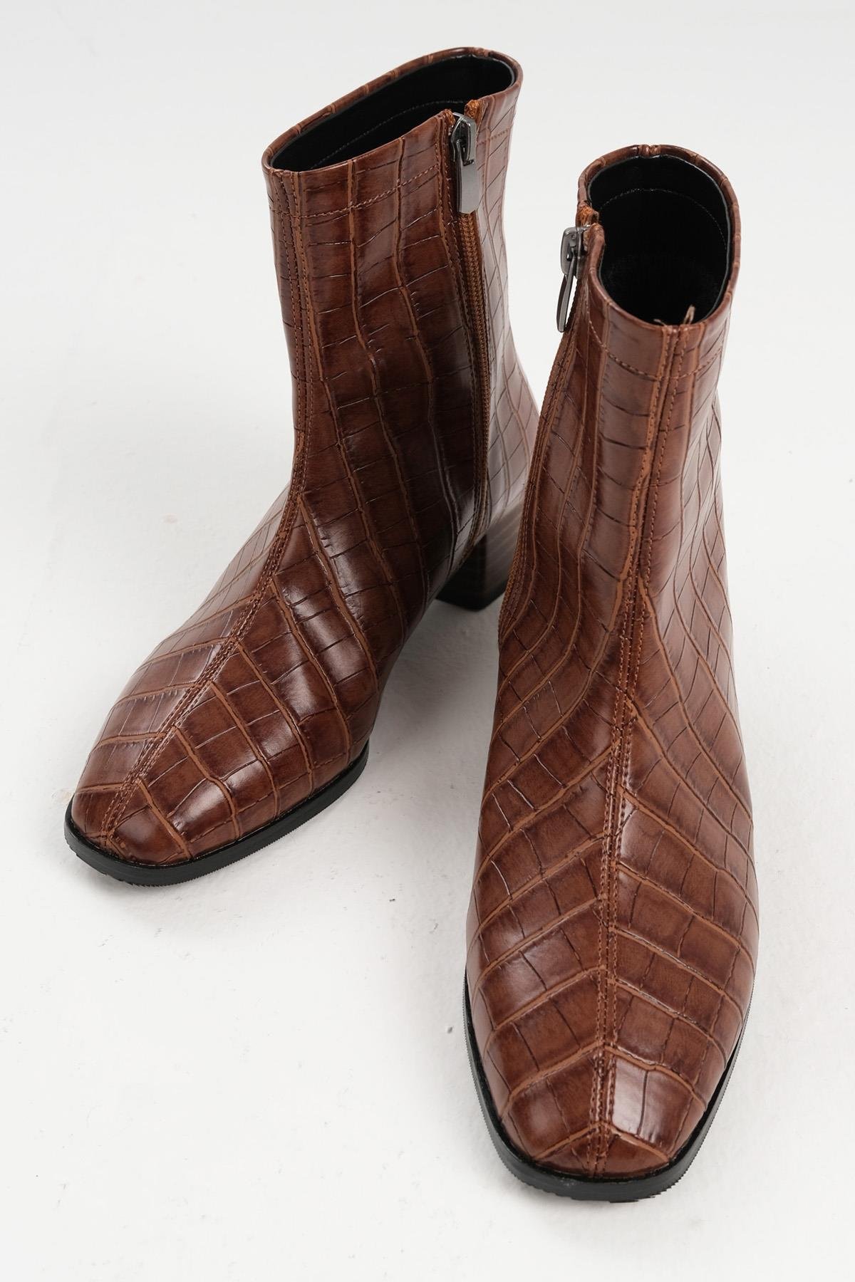 Mio Gusto Tori Siyah Renk Krokodil Desenli Küt Burunlu Bot