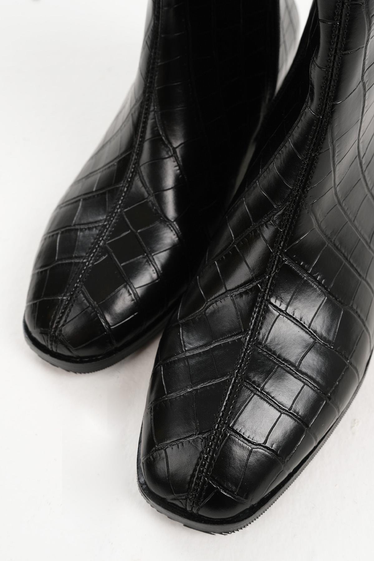 Mio Gusto Bej Renk Küt Burunlu Topuklu Bot