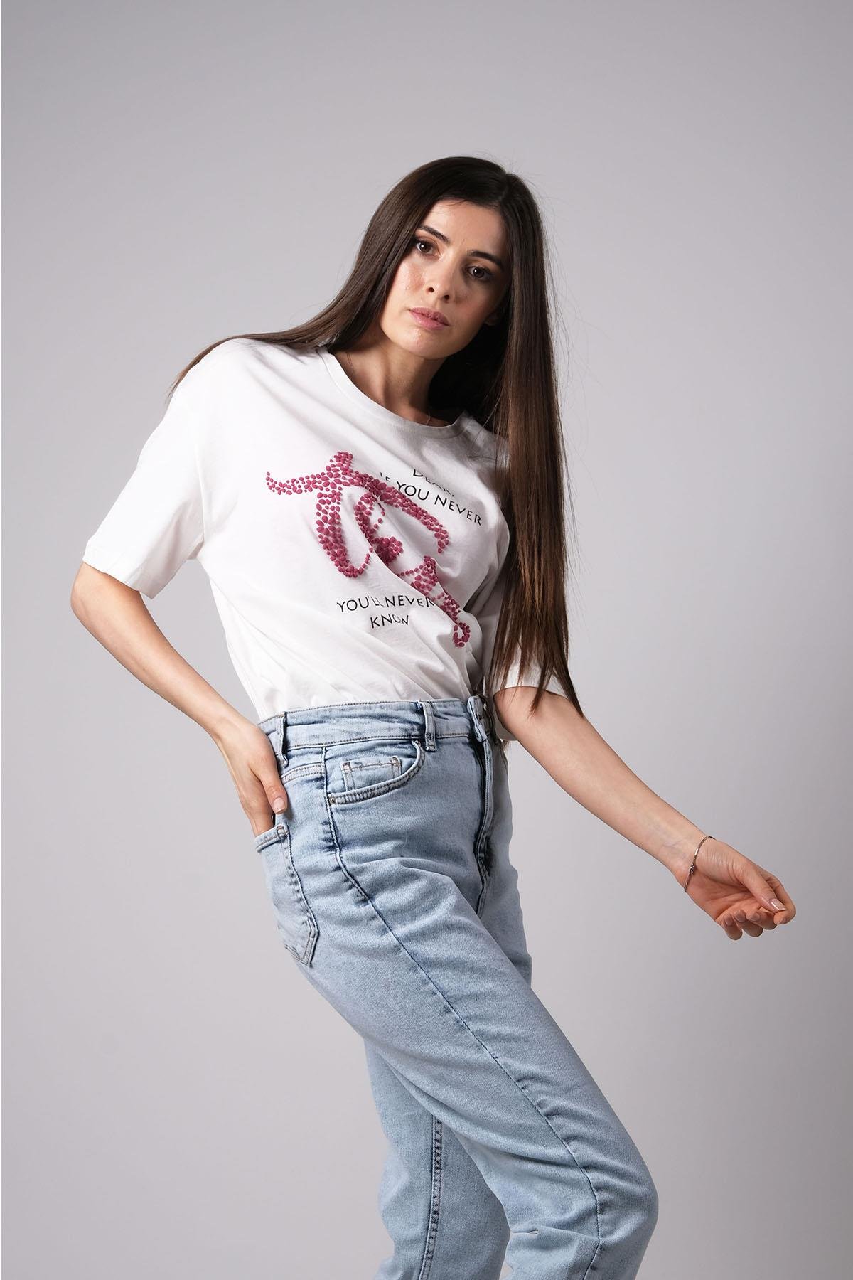 MIOROPA Ekru Renk Oversize Pembe Baskılı Tişört-Tişört -Mioropa-G0059BEK