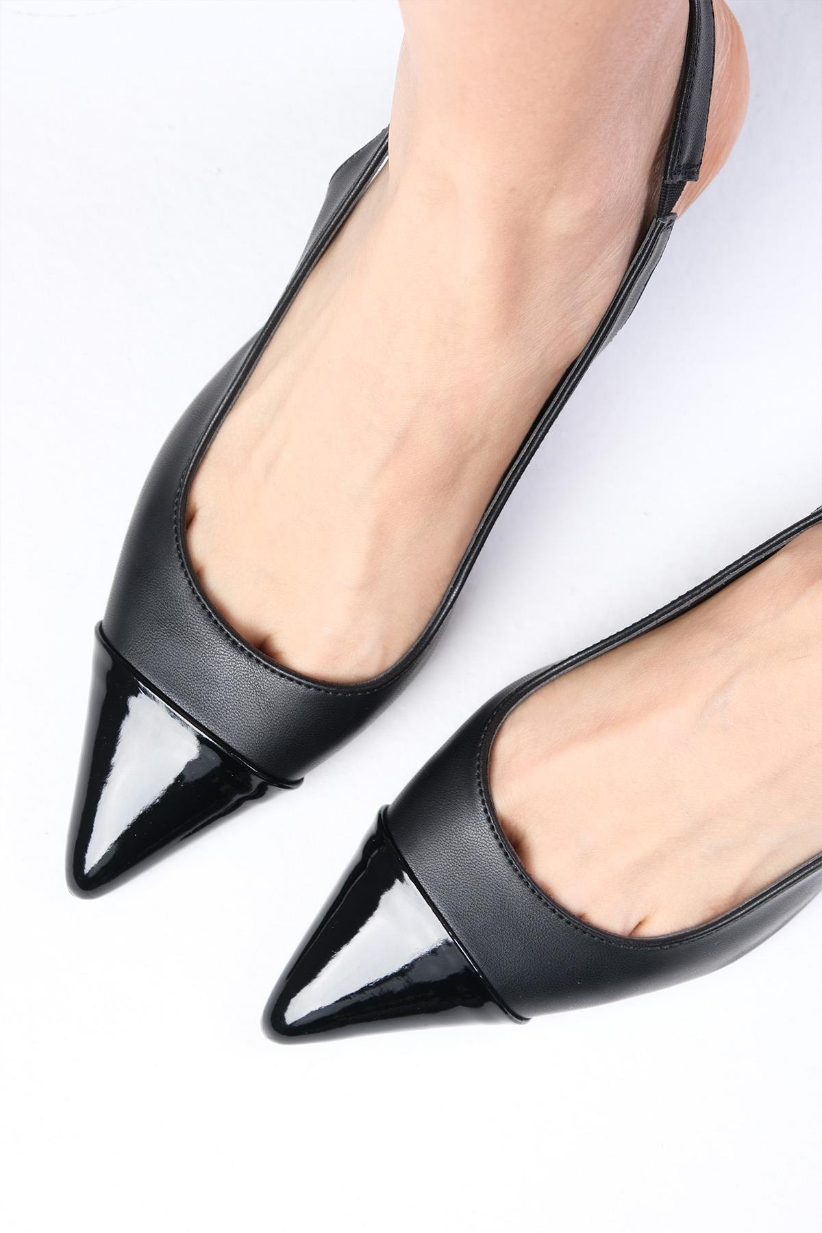 Natalie Siyah Renk Arkası Açık Topuklu Ayakkabı-Yüksek Topuklu-Mio Gusto-01527BLC