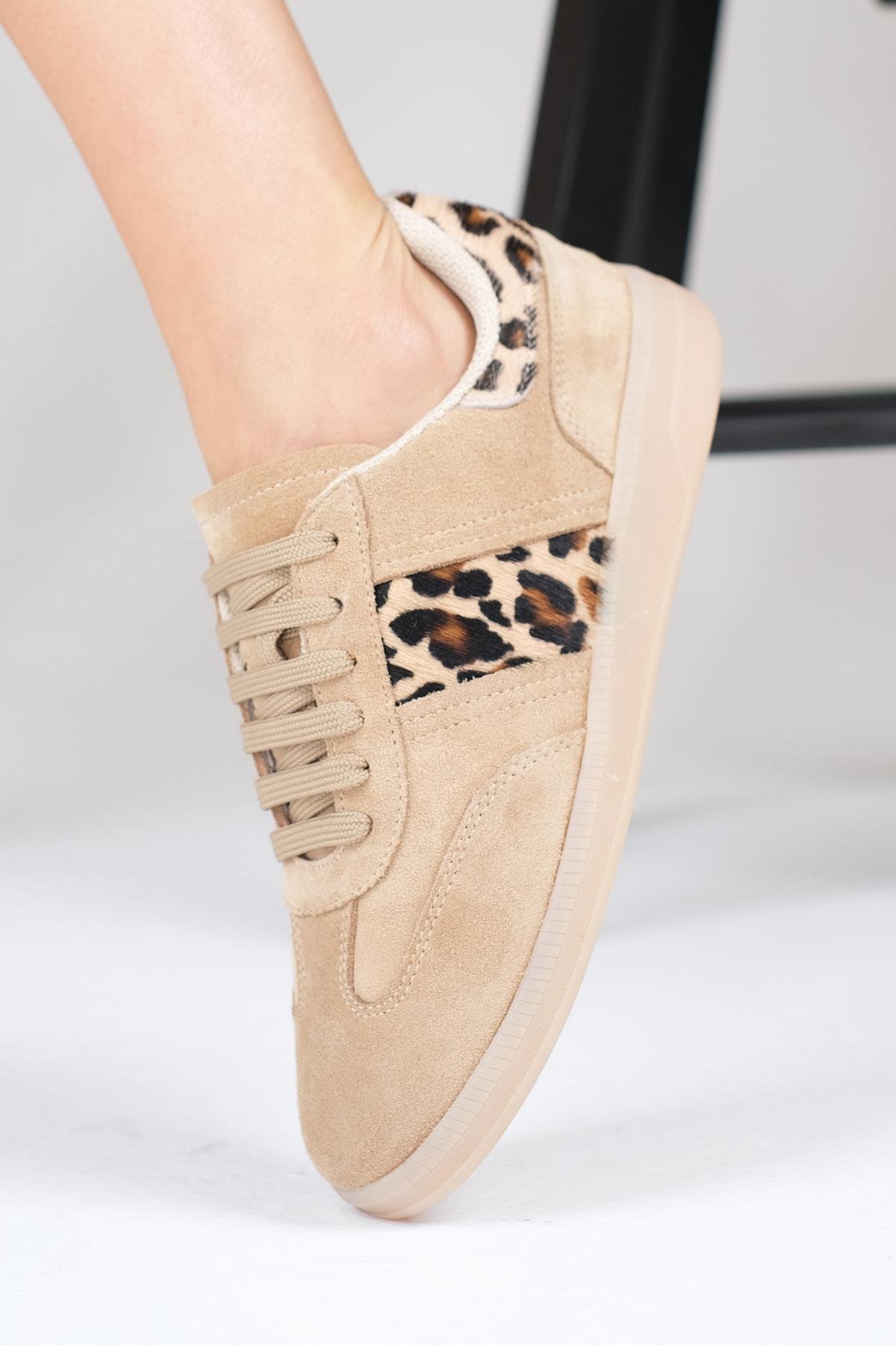 Nicole Hakiki Süet Leopar Desenli Spor Ayakkabı-SPOR-Mio Gusto-01582LES