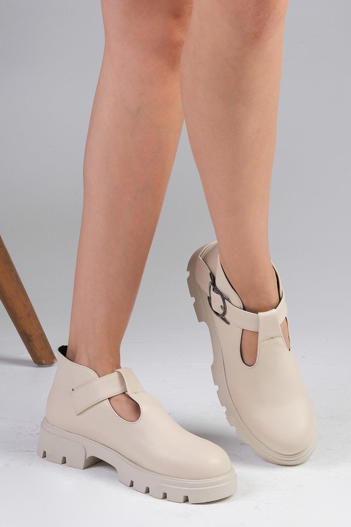 Norma Bej Renk Kalın Tabanlı Oxford Ayakkabı-DÜZ AYAKKABI-Mio Gusto-01504BEC