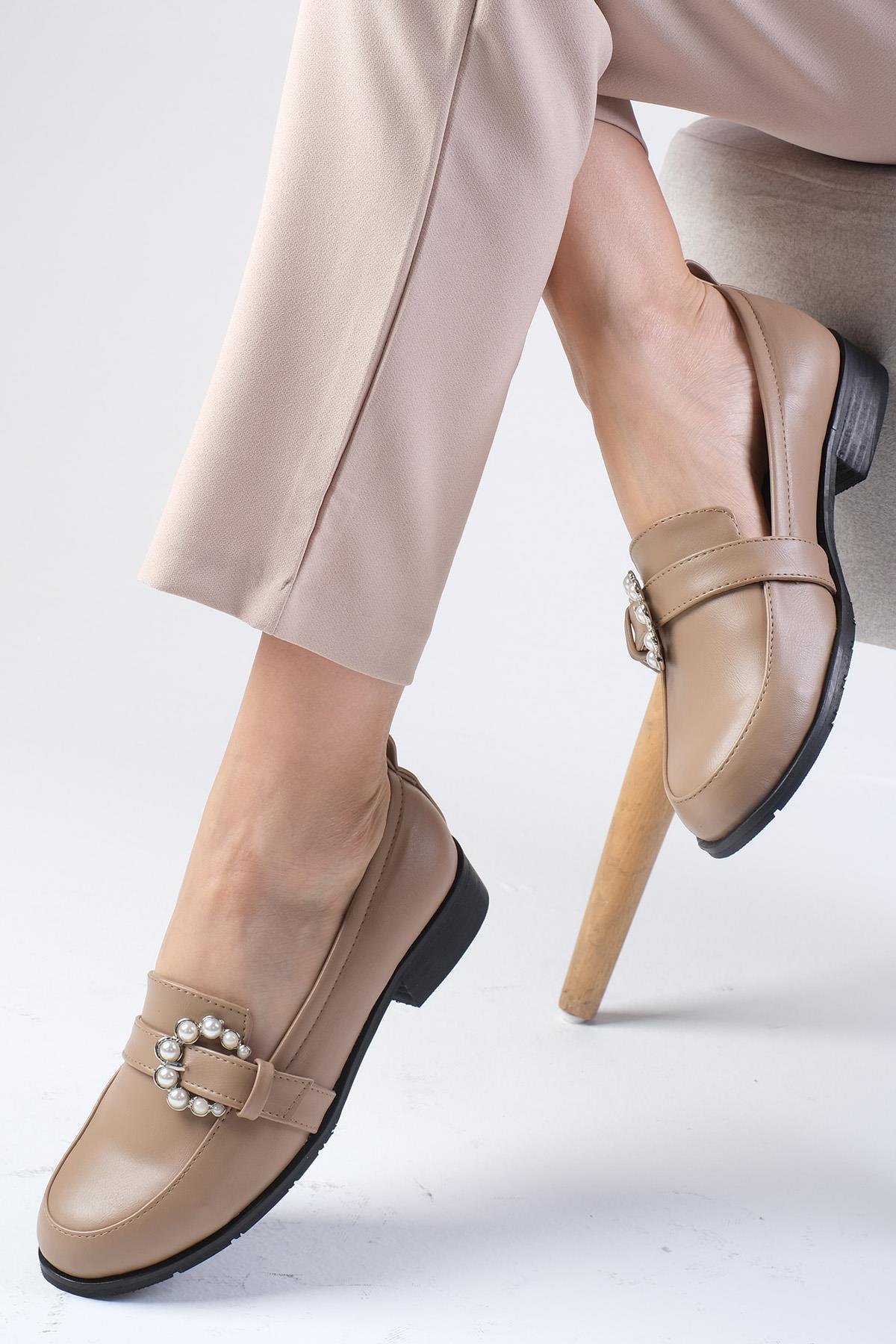 Odila Vizon Renk İnci Tokalı Oxford Ayakkabı-DÜZ AYAKKABI-Mio Gusto-02194MIC