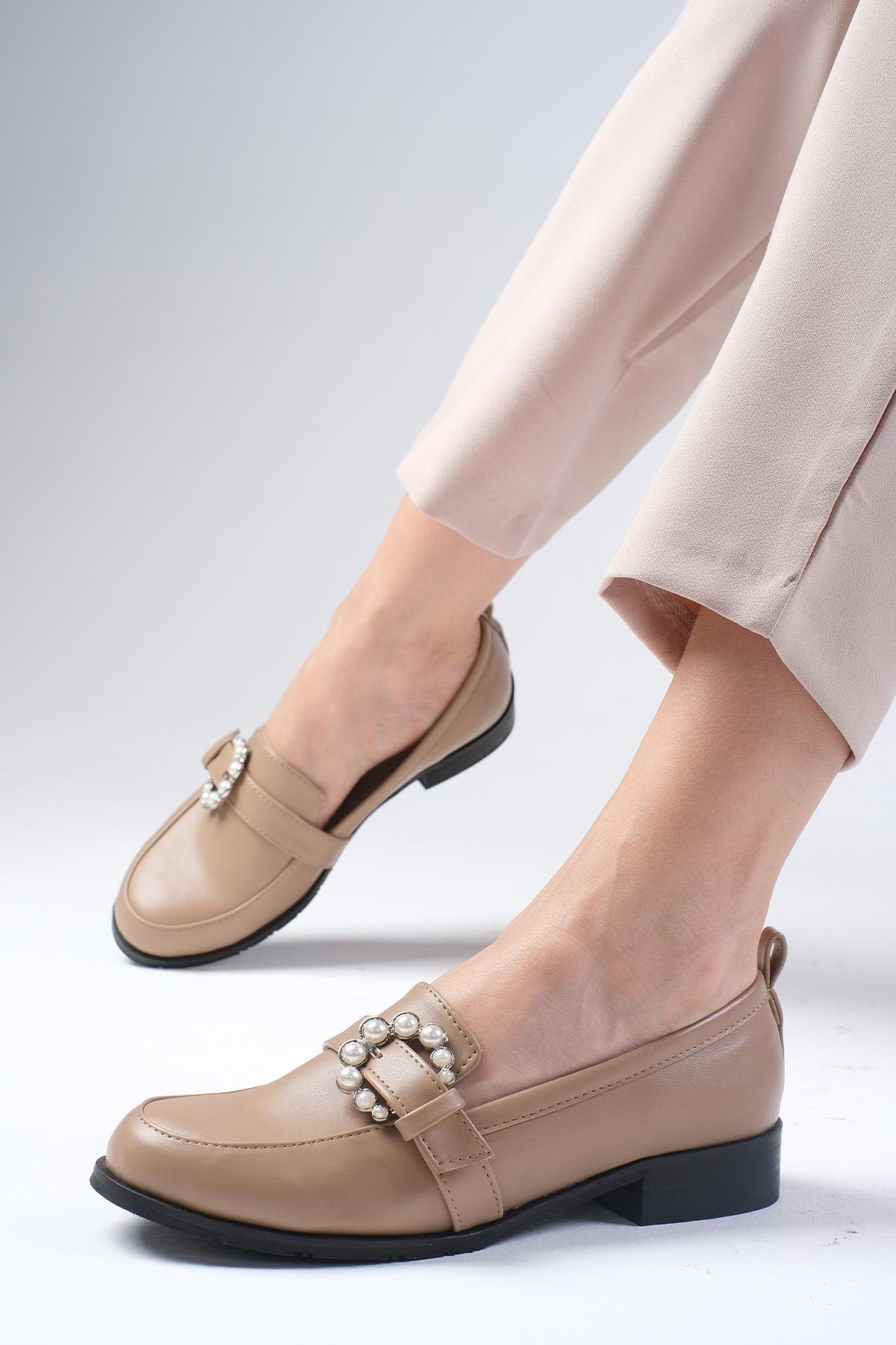 Odila Vizon Renk İnci Tokalı Oxford Ayakkabı-DÜZ AYAKKABI-Mio Gusto-02194MIC