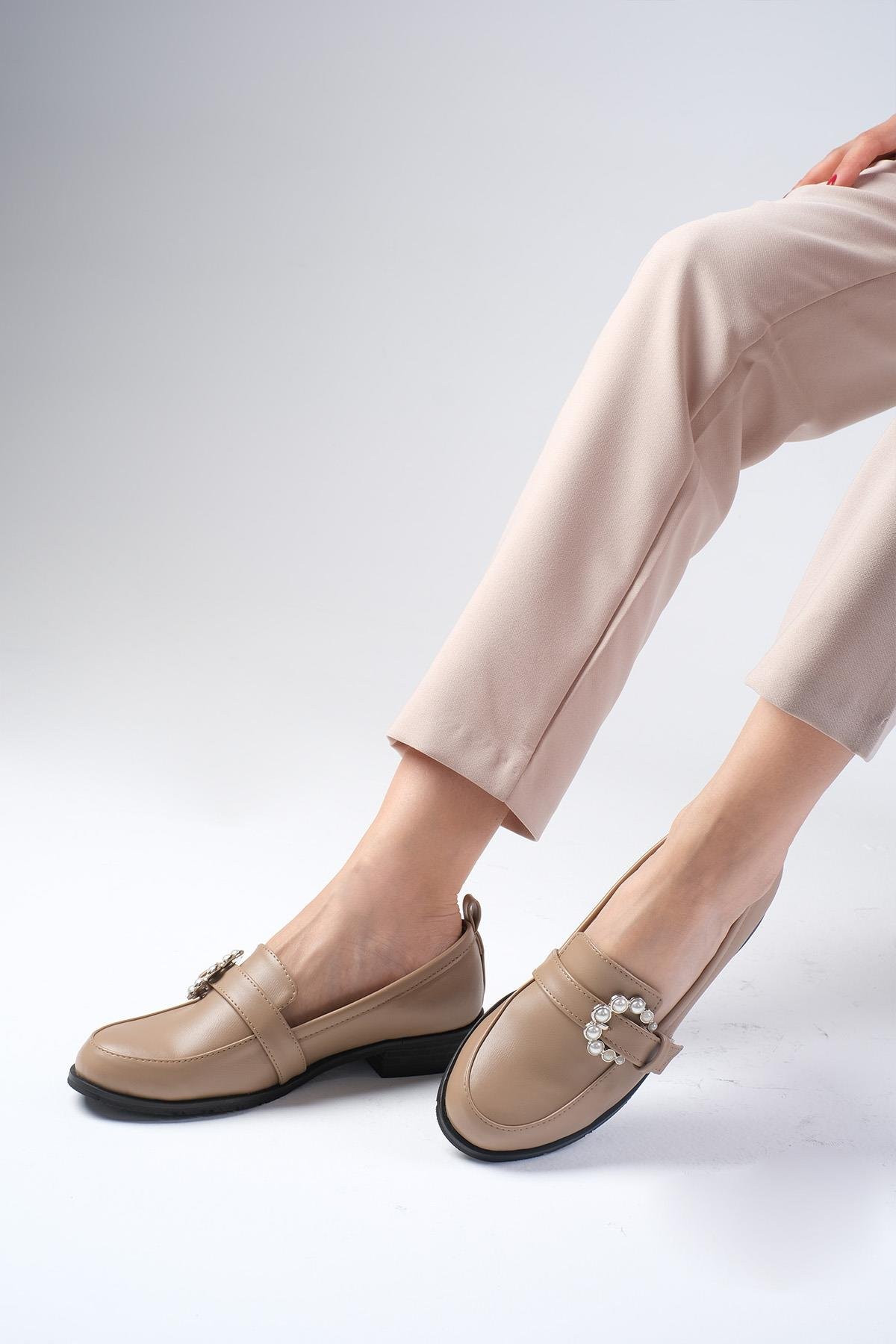 Odila Vizon Renk İnci Tokalı Oxford Ayakkabı-DÜZ AYAKKABI-Mio Gusto-02194MIC