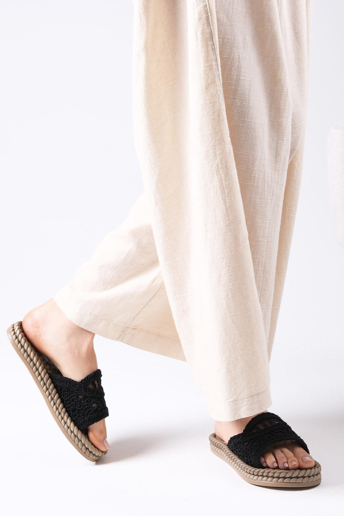 Paloma Siyah Renk Halat Tabanlı Örgü Terlik-Slippers-Mio Gusto-05630BLK