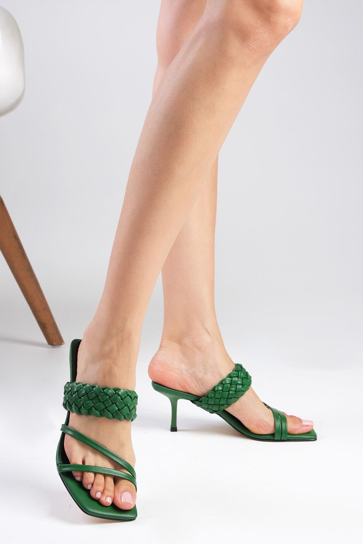 Petra Hakiki Deri Yeşil Topuklu Terlik-TERLİK-Mio Gusto-08393GNC