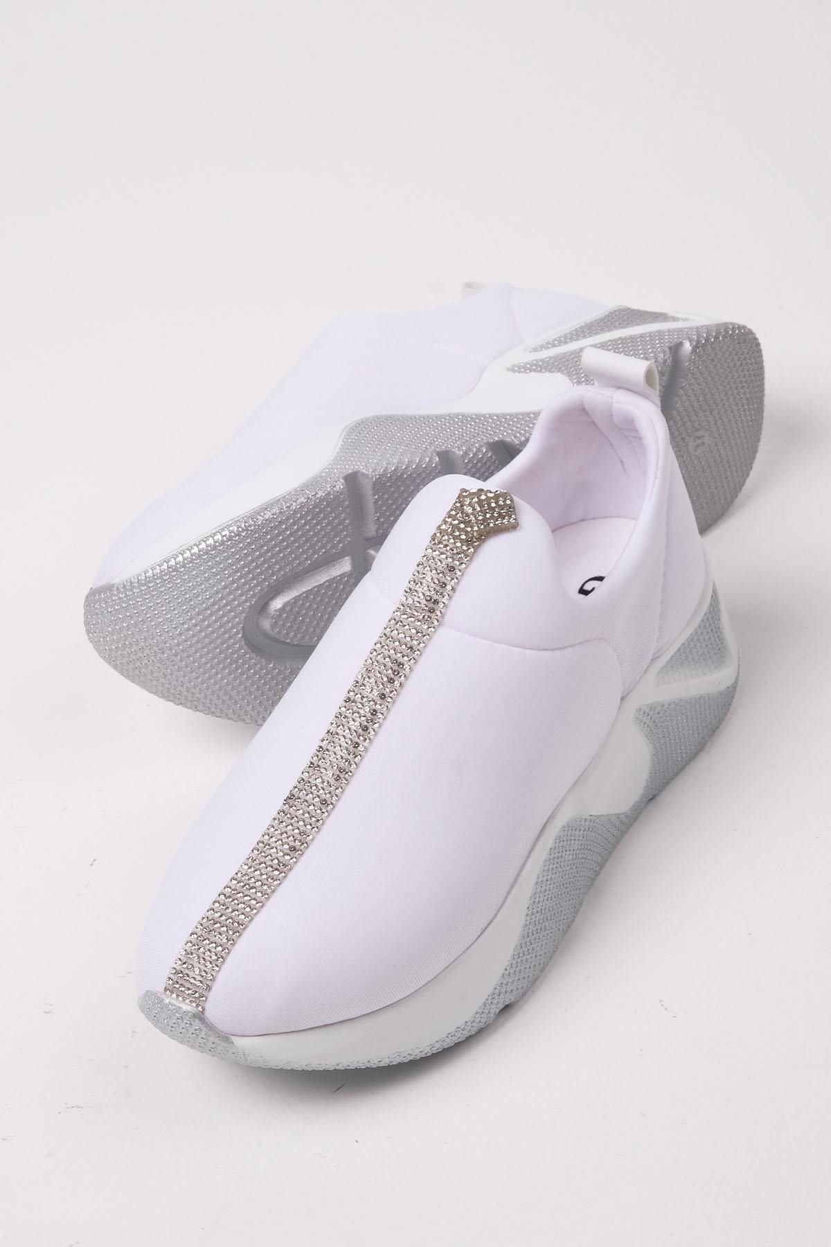 Remi Beyaz Renk Taş Şeritli Sneaker-SPOR-Mio Gusto-05018WHK