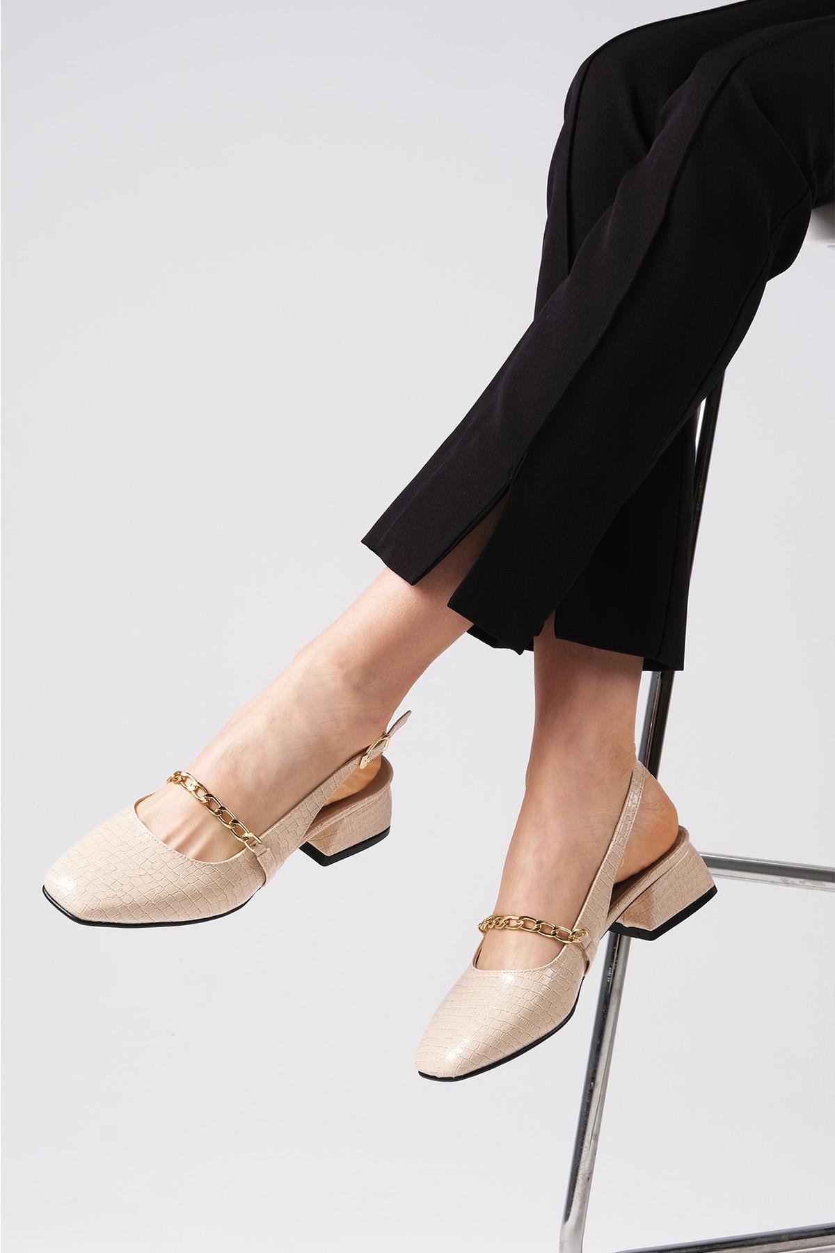 Renata Bej Renk Kısa Topuklu Ayakkabı-Kısa Topuklu-Mio Gusto-01468BEX