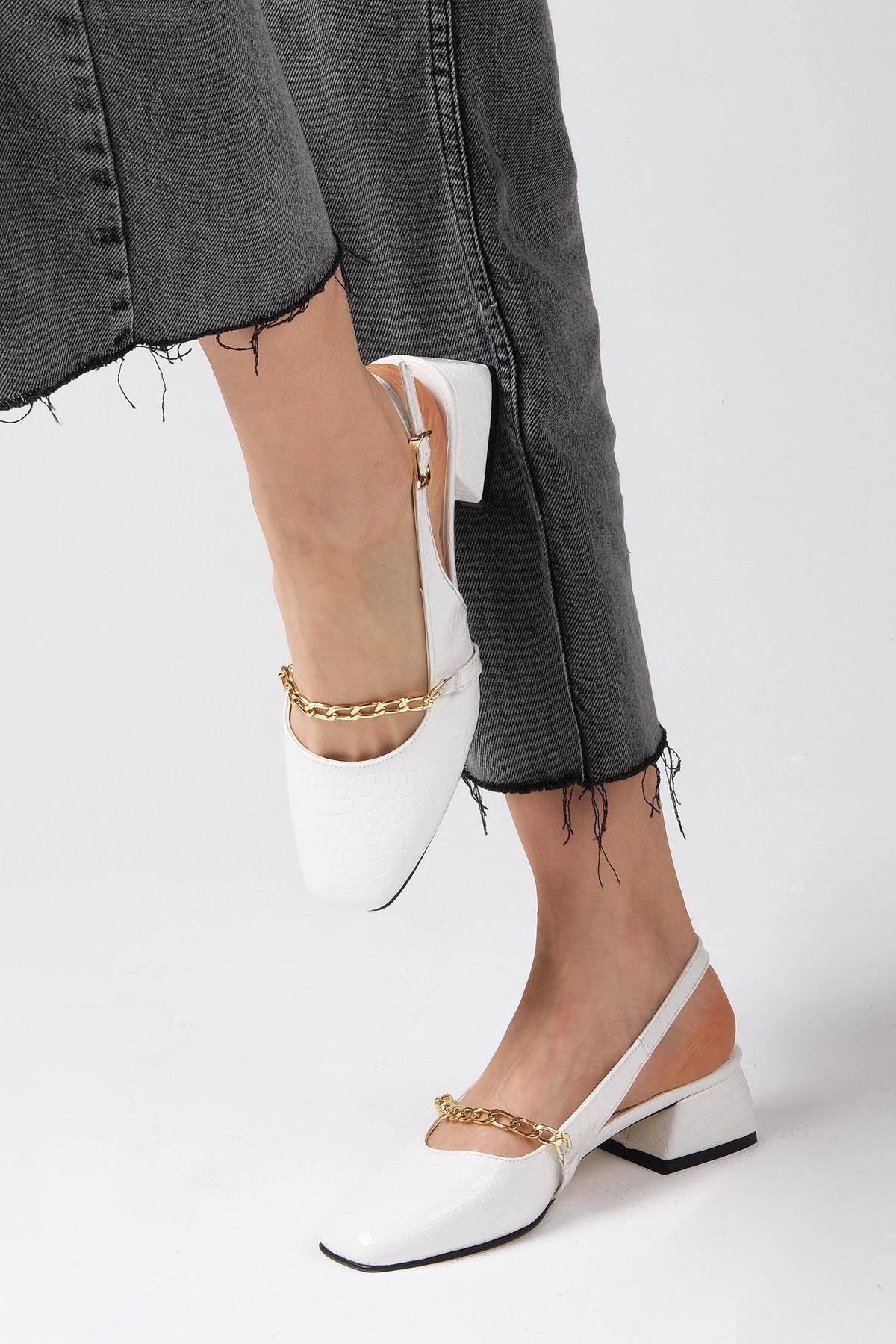 Renata Beyaz Renk Kısa Topuklu Ayakkabı-Kısa Topuklu-Mio Gusto-01468WHX