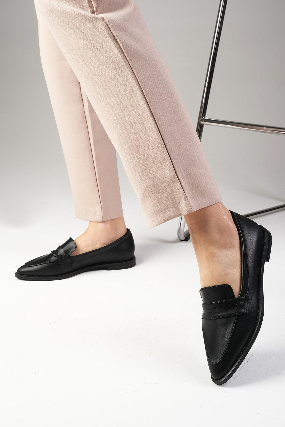 River Black Loafer-Casual-Mio Gusto-01393BLC