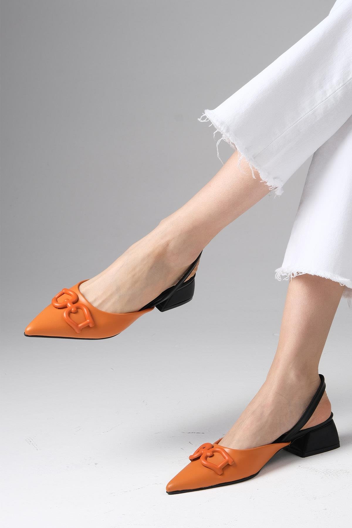 Selina Turuncu Renk Kısa Topuklu Ayakkabı-Low Heels-Mio Gusto-01450ORC
