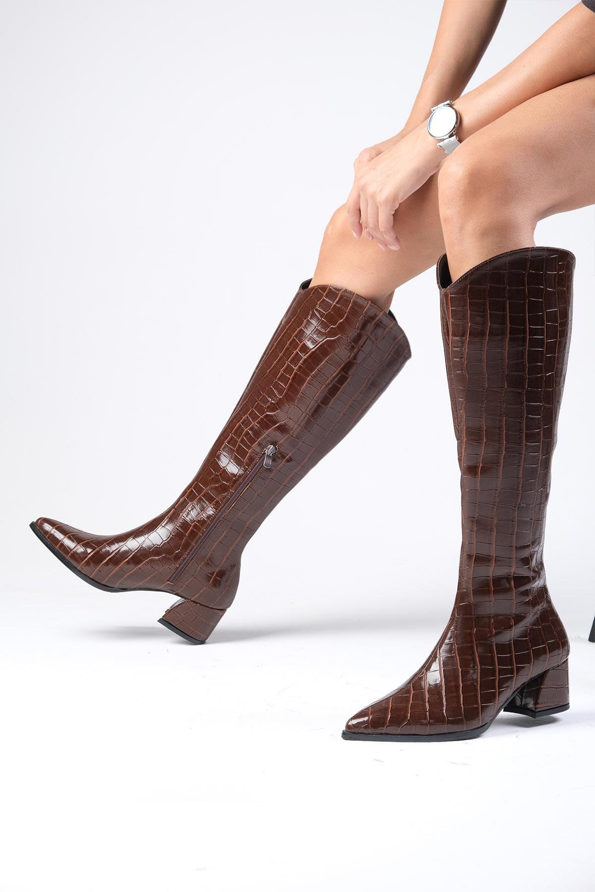 Siena Taba Renk Krokodil Desenli Topuklu Çizme-ÇİZME-Mio Gusto-01428TAV